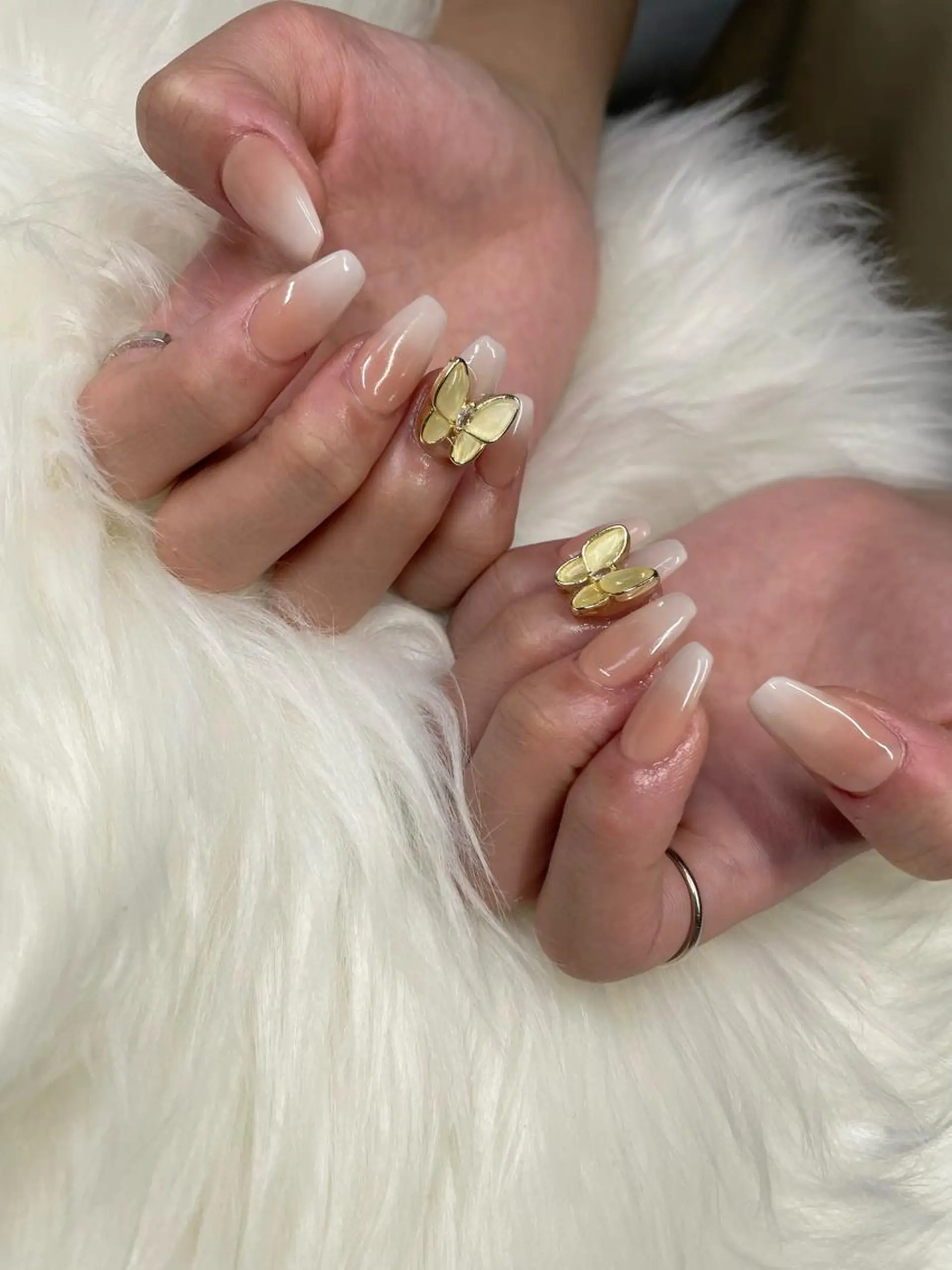 ロング カラー ヘアアレンジ キッズ ネイル マツエク・マツパ 福田 加奈のネイルデザイン