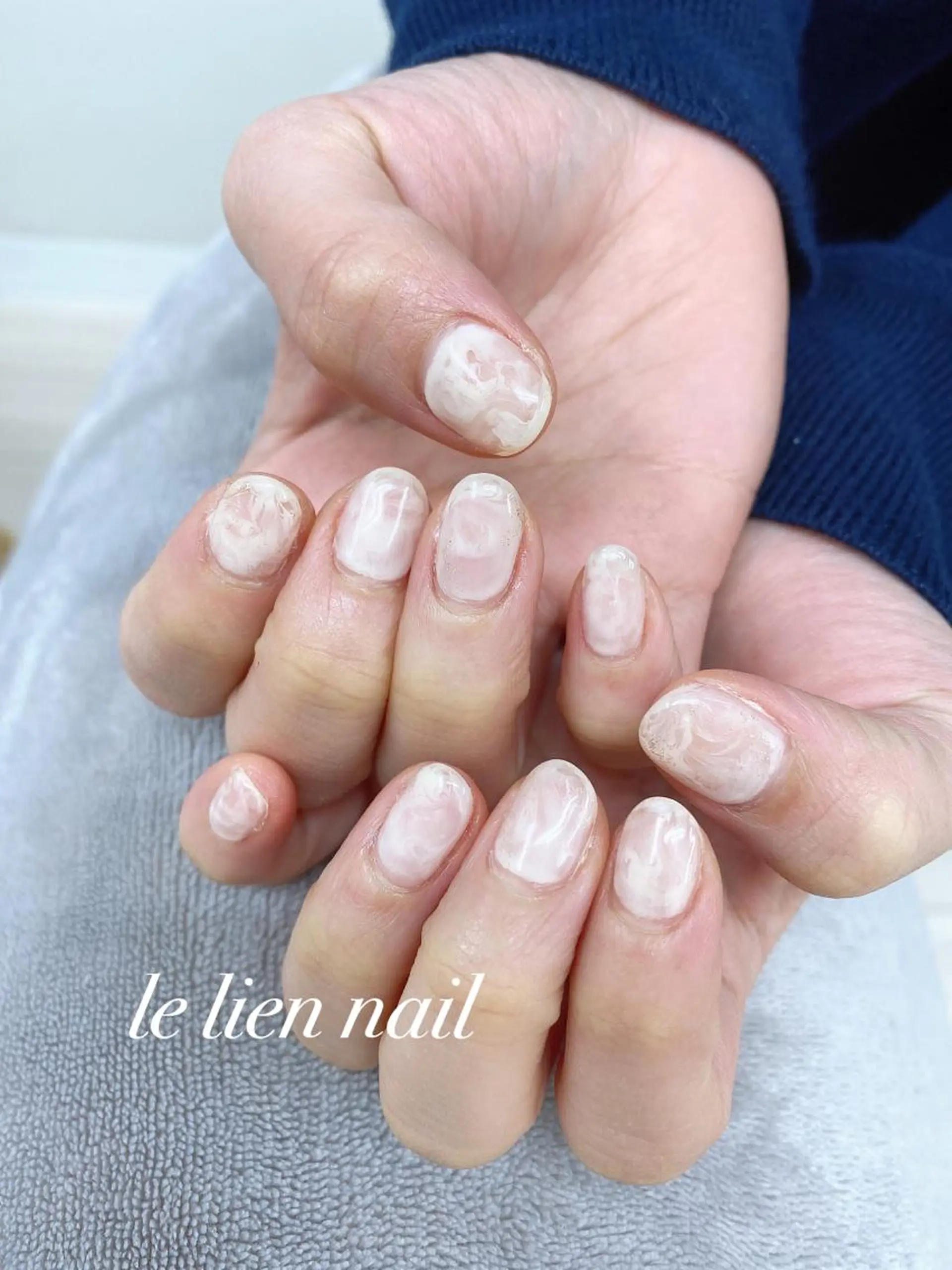 ネイル 大理石ネイル(マーブル) オフィスネイル ホワイト le lien nailのネイルデザイン