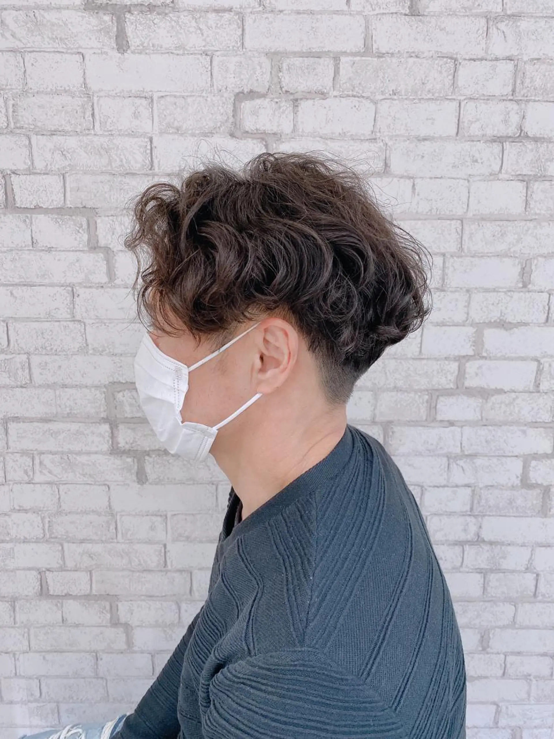 ショート カラー パーマ メンズ メンズパーマ スパイラルパーマ カット パーマ ブリーチなし艶カラー 東家のヘアスタイル