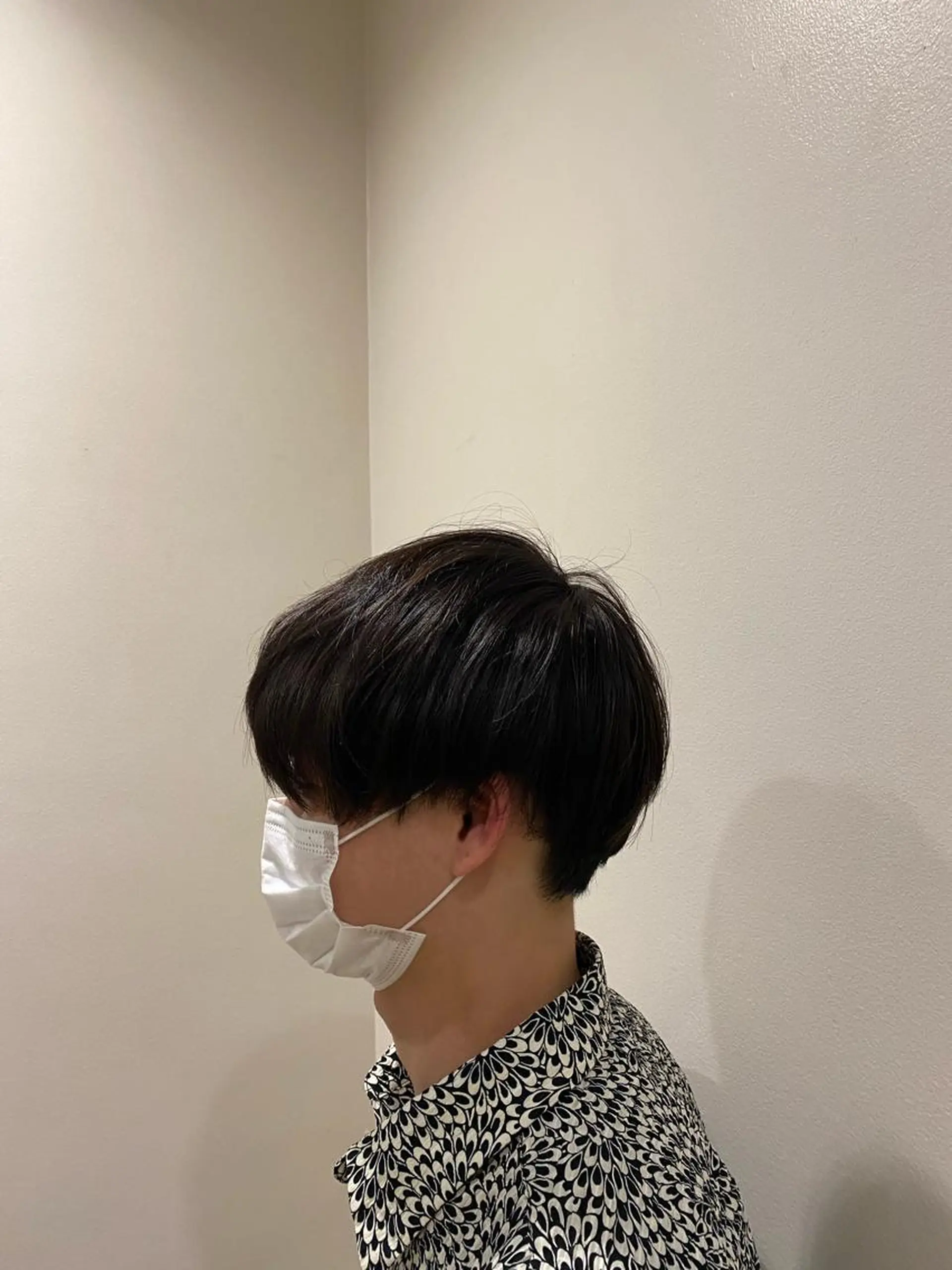 カラー 森田翔斗 顔周りレイヤーのヘアスタイル