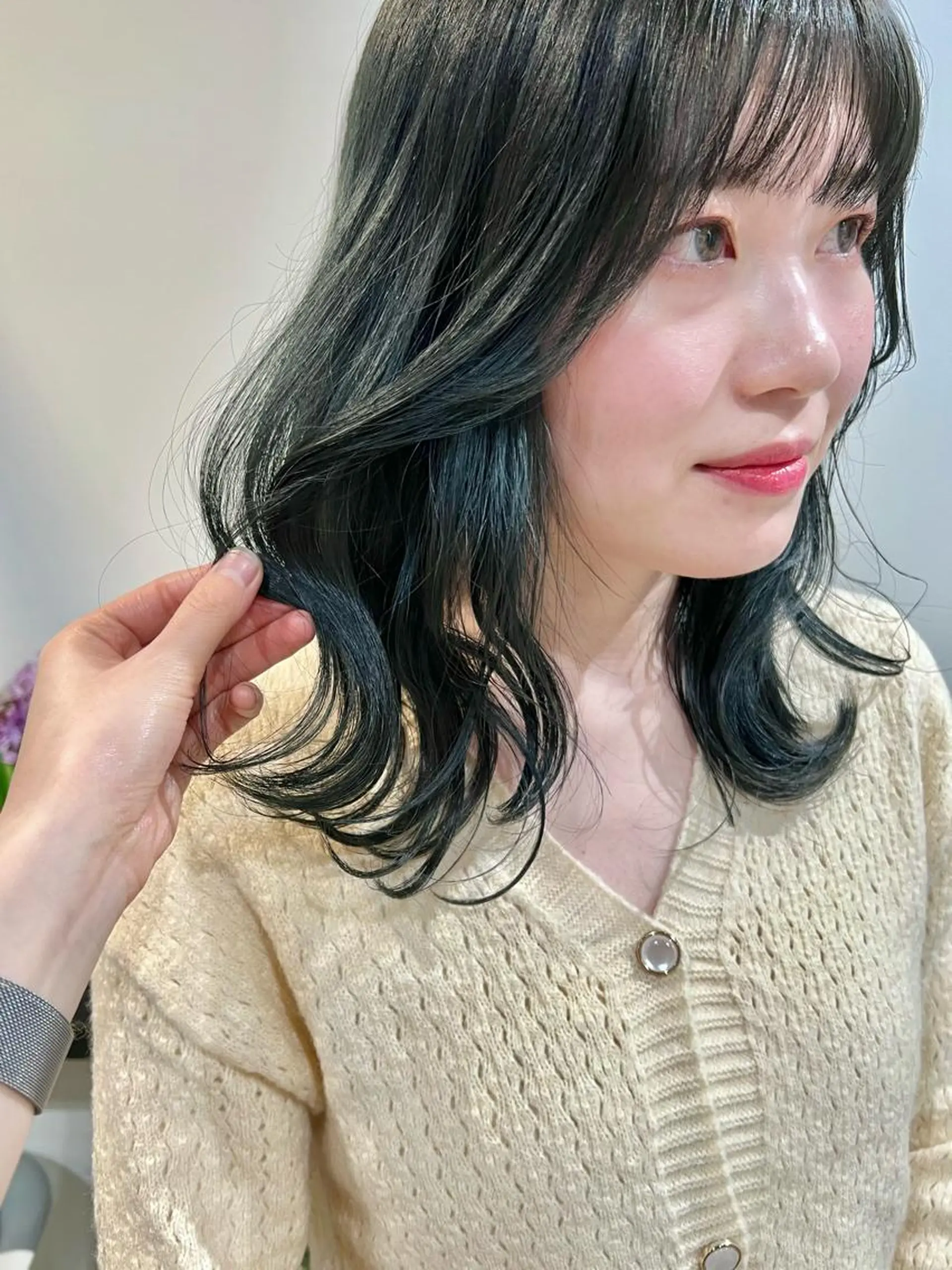 セミロング カット ヘアカラー トリートメント 石井 菜々のヘアスタイル