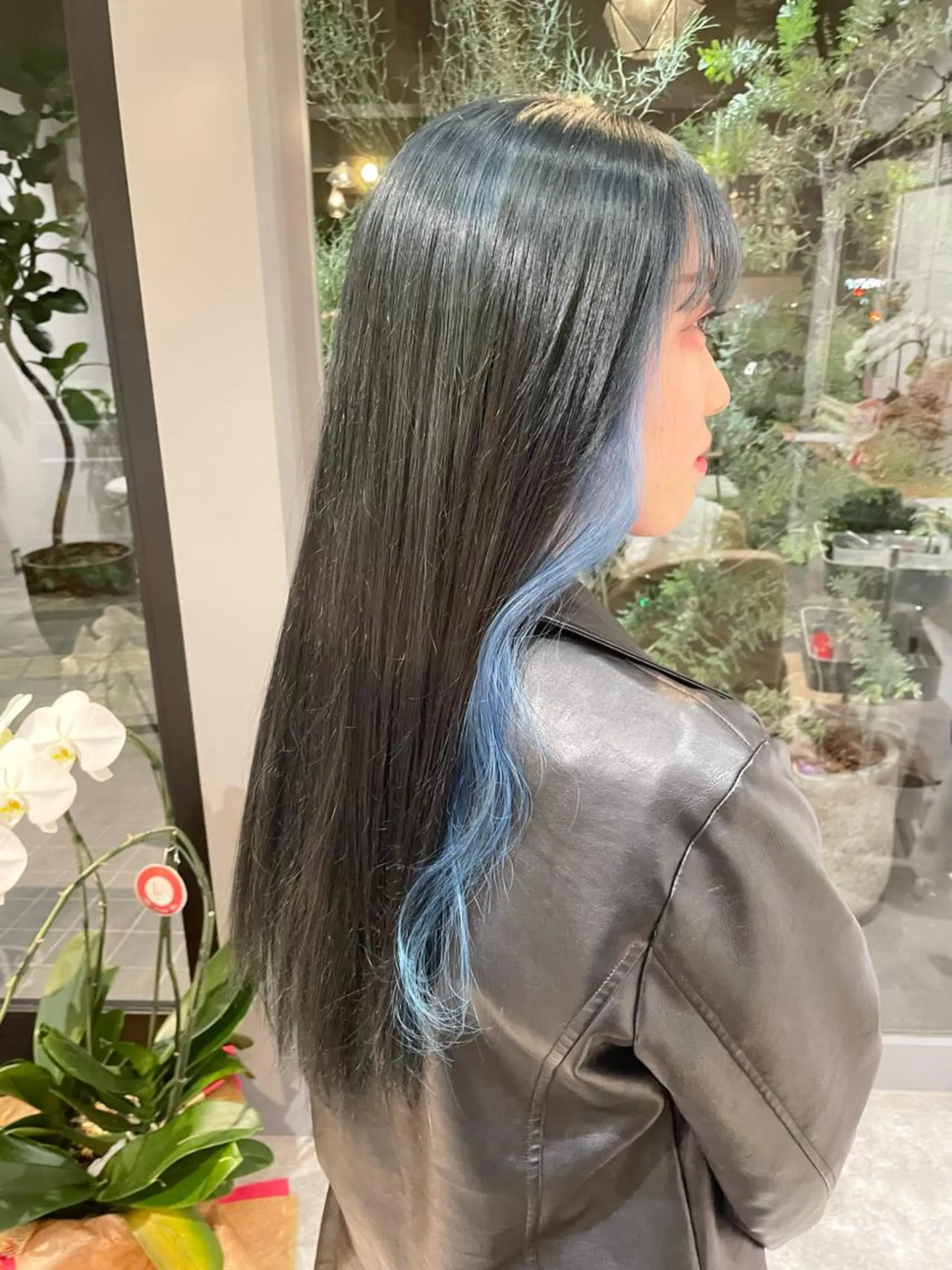 カラー 🎀ボブ＋ハイトーン シュカ👶🏻のヘアスタイル