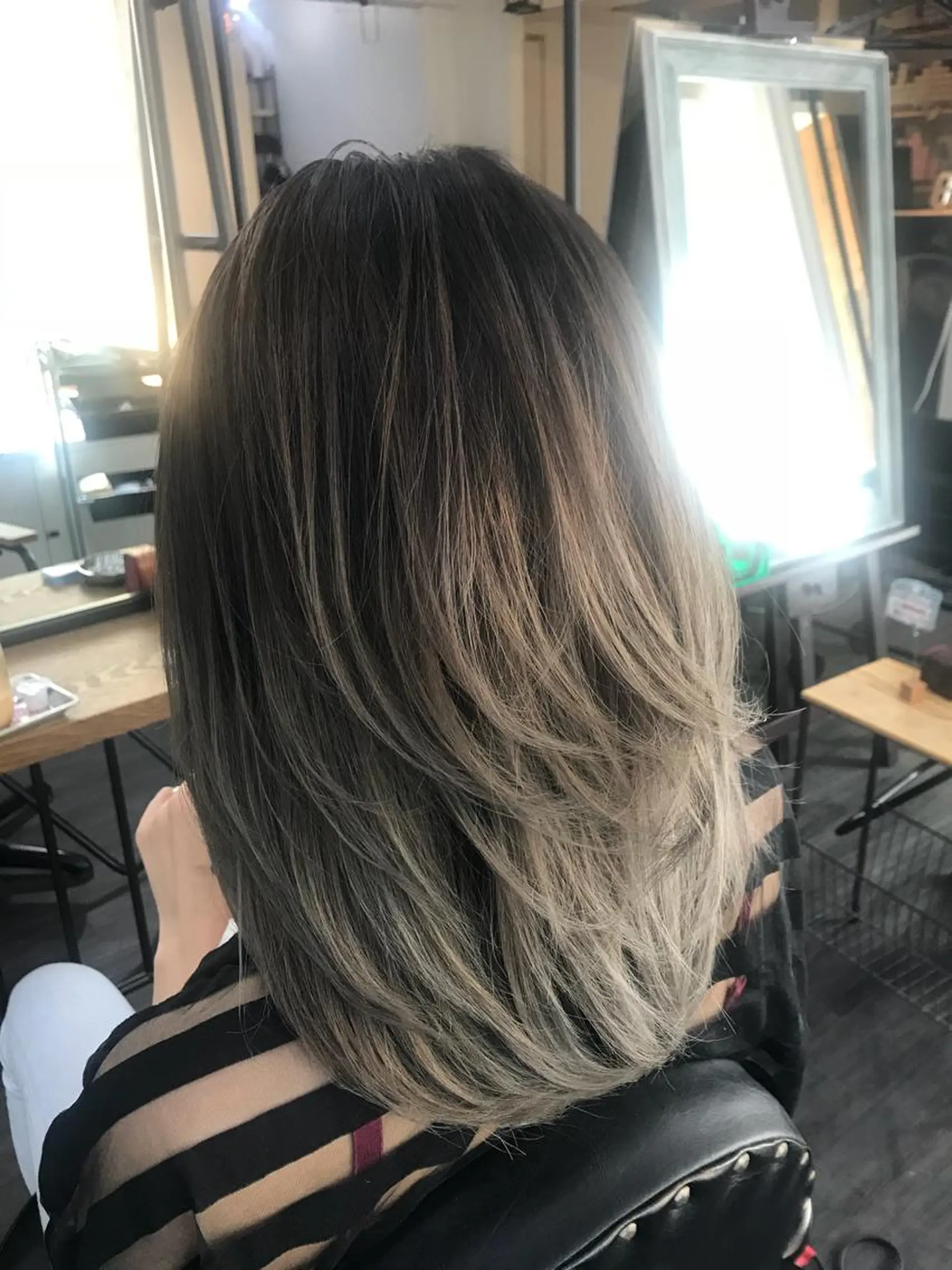 ミディアム 家田 竜のヘアスタイル