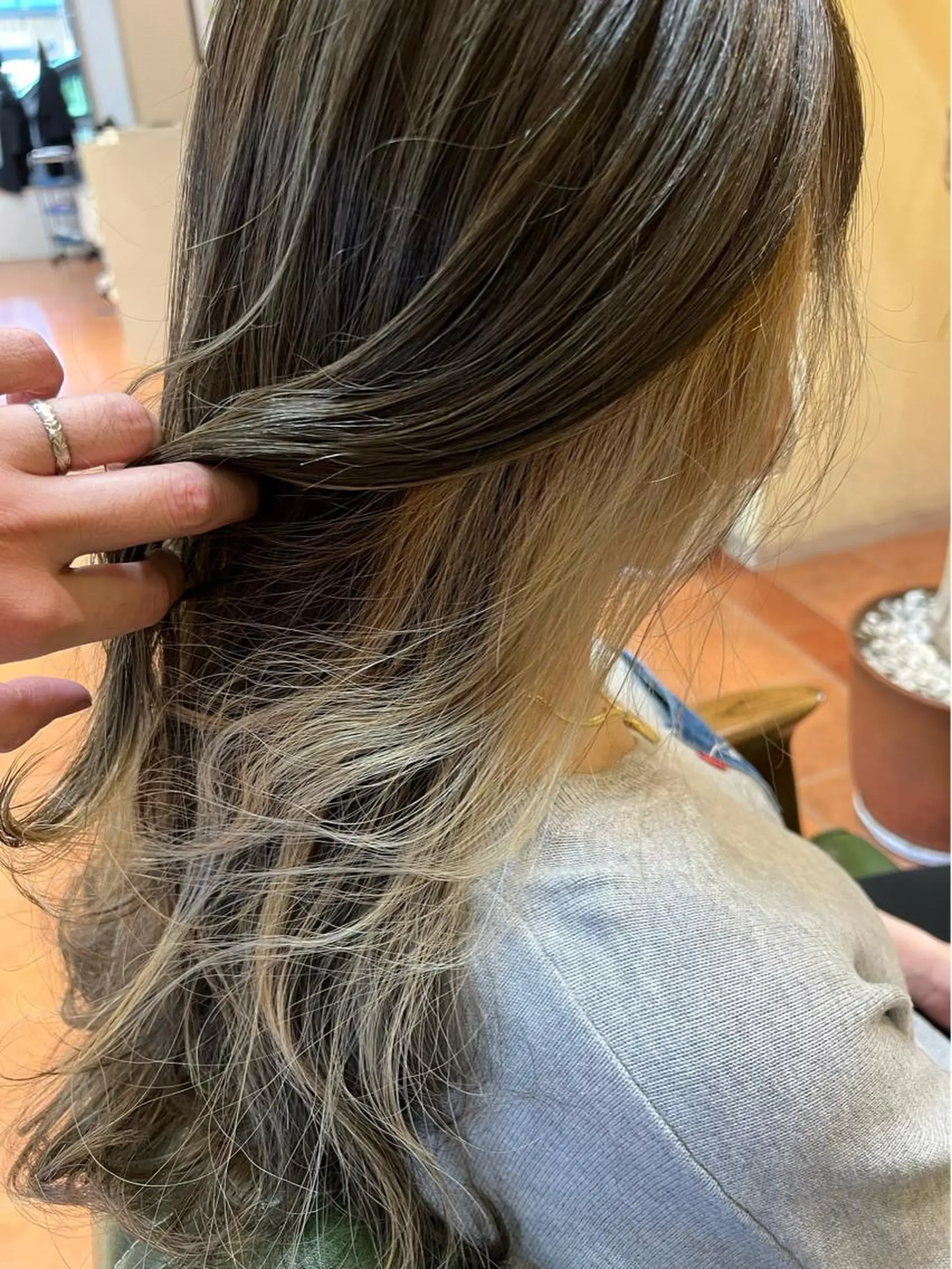 ロング カラー ヘアカラー トリートメント 石井 佑樹のヘアスタイル