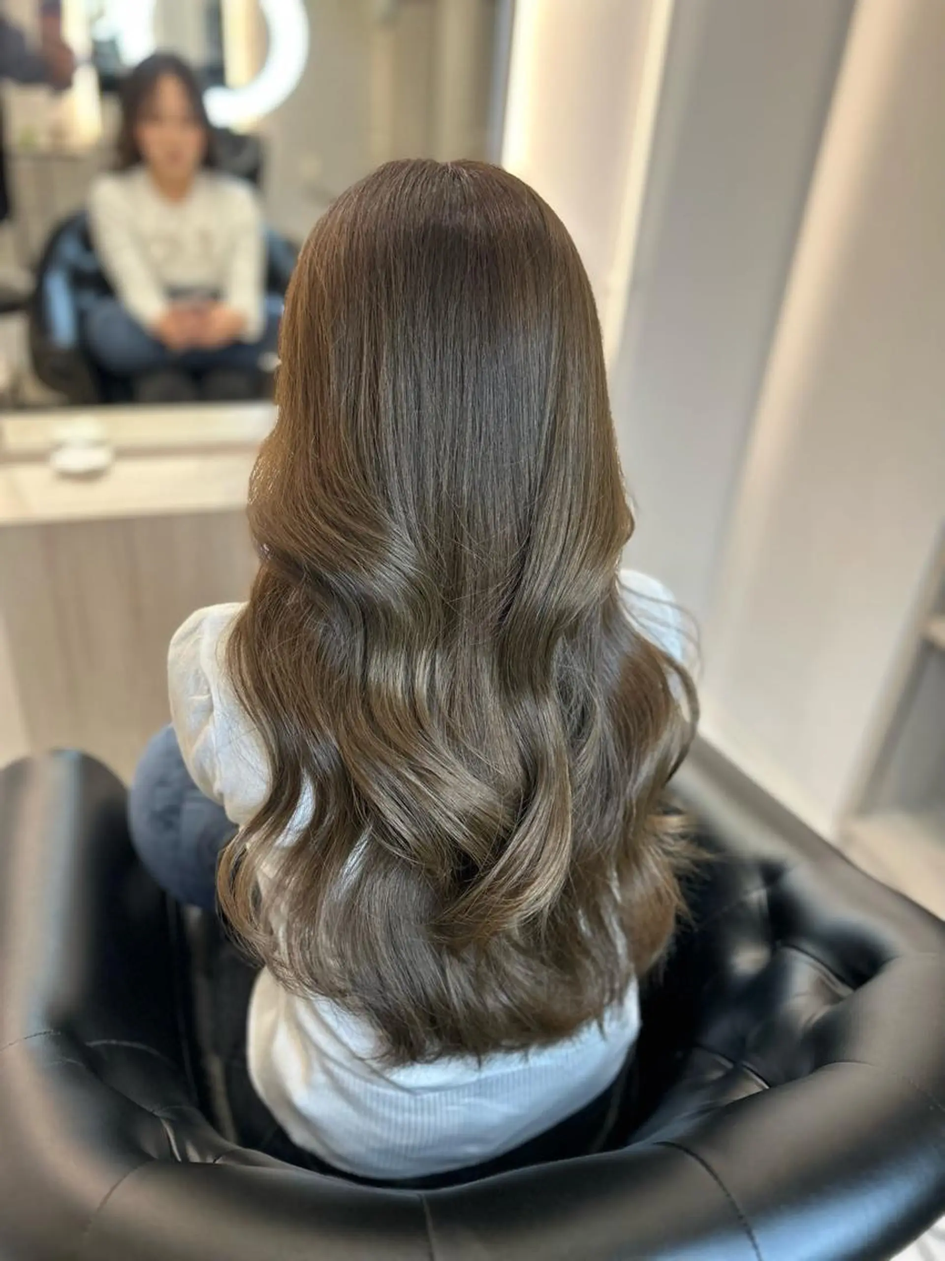 ロング カラー カット ヘアカラー トリートメント &chaLme   心斎橋所属・emi/髪質改善/ 韓国風/艶カラーのヘアスタイル