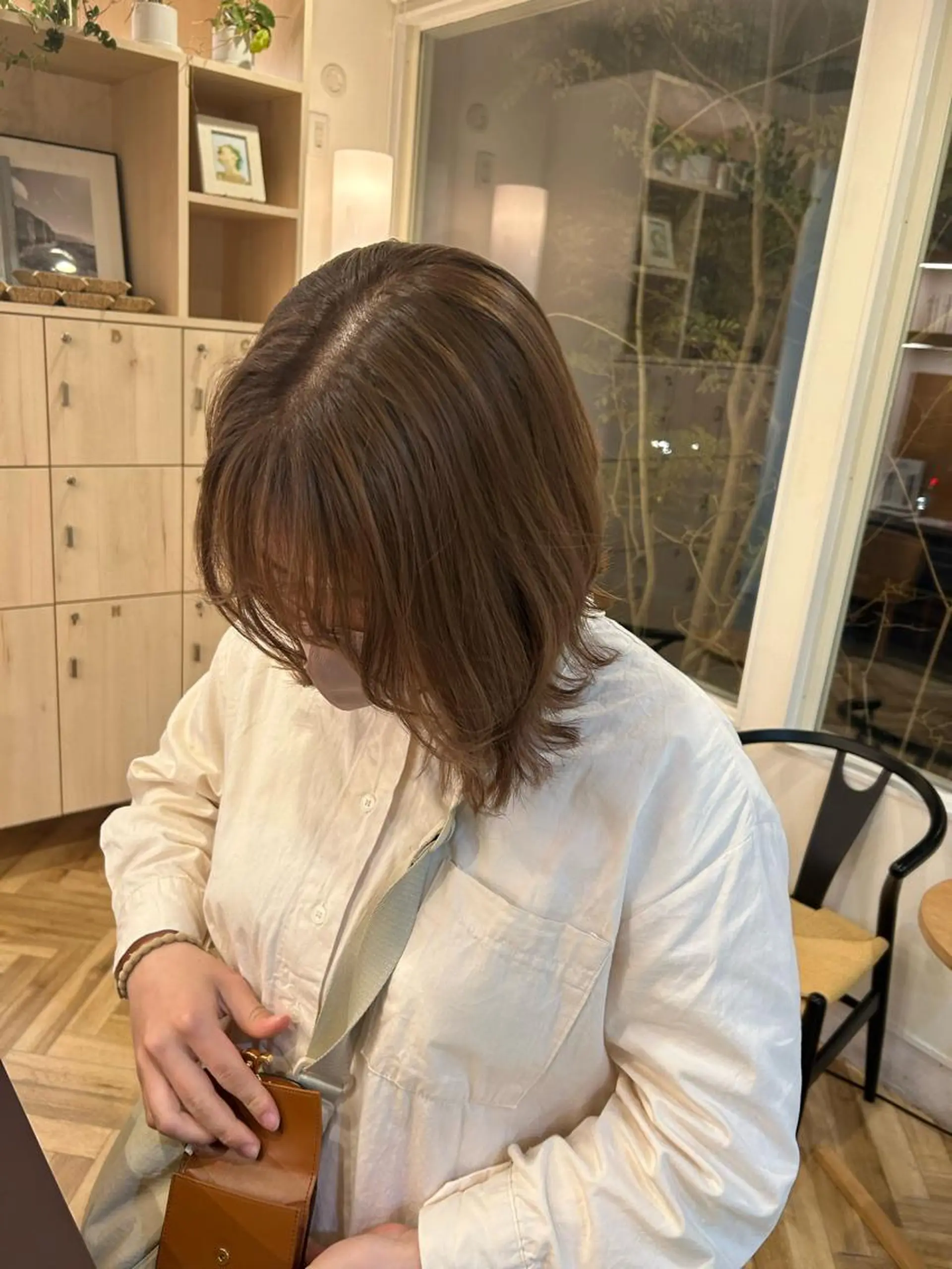 ミディアム カラー ベージュカラー ピンクカラー ピンクベージュ 奧村 真奈のヘアスタイル