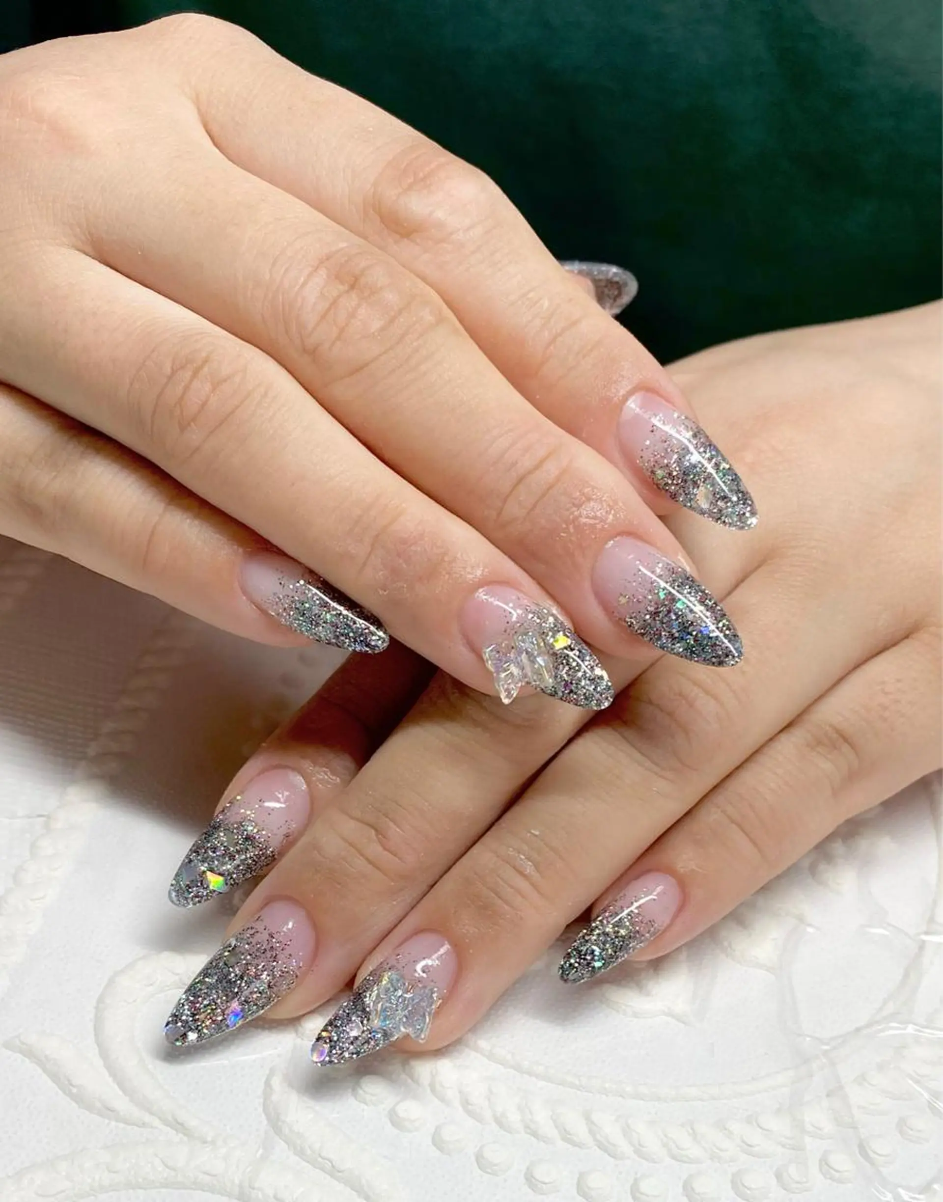 セミロング ネイル オーロラネイル ホログラムネイル ラメ(グリッター) ハンドネイル lune nail_2017のその他イメージ