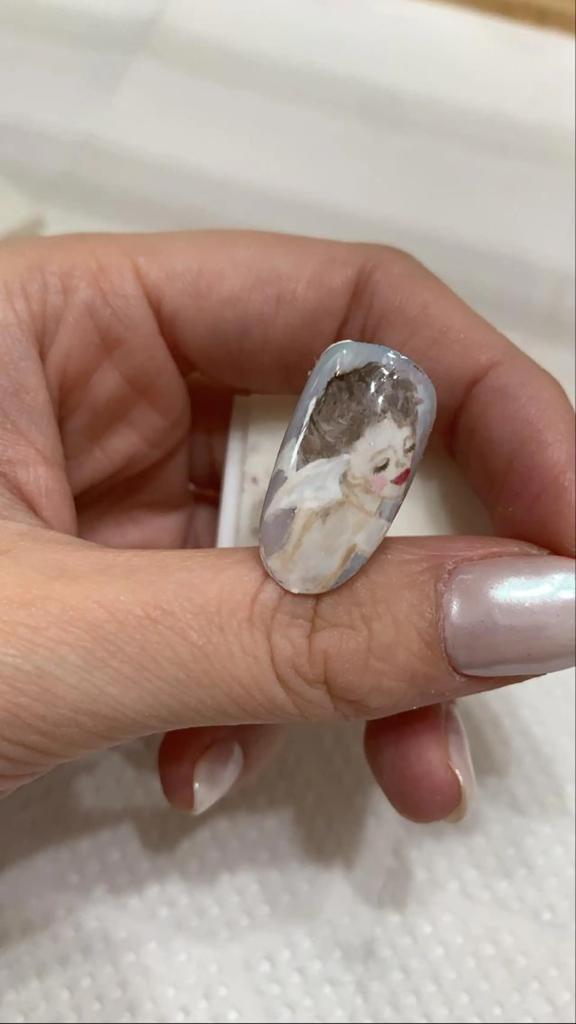 ネイル emanon 新宿東口店所属・nailist akariのネイルデザイン