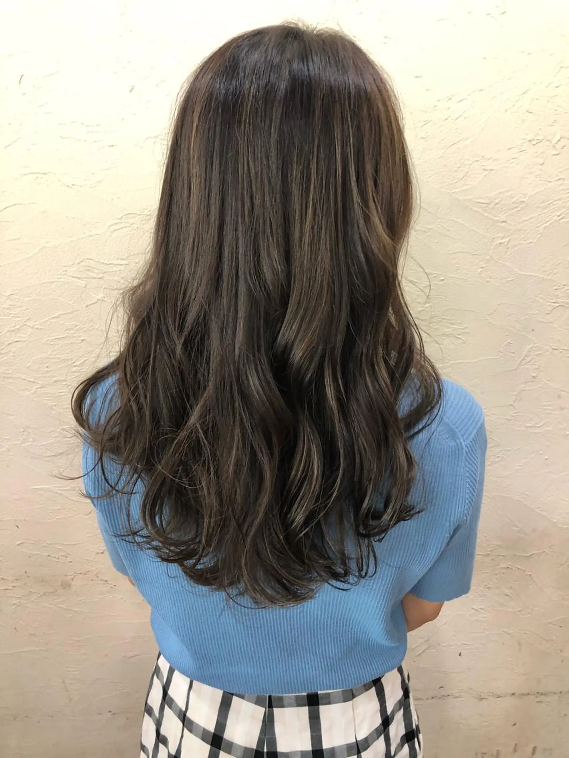 ロング カラー カット ヘアカラー トリートメント ENIF ヤマグチアツコのヘアスタイル