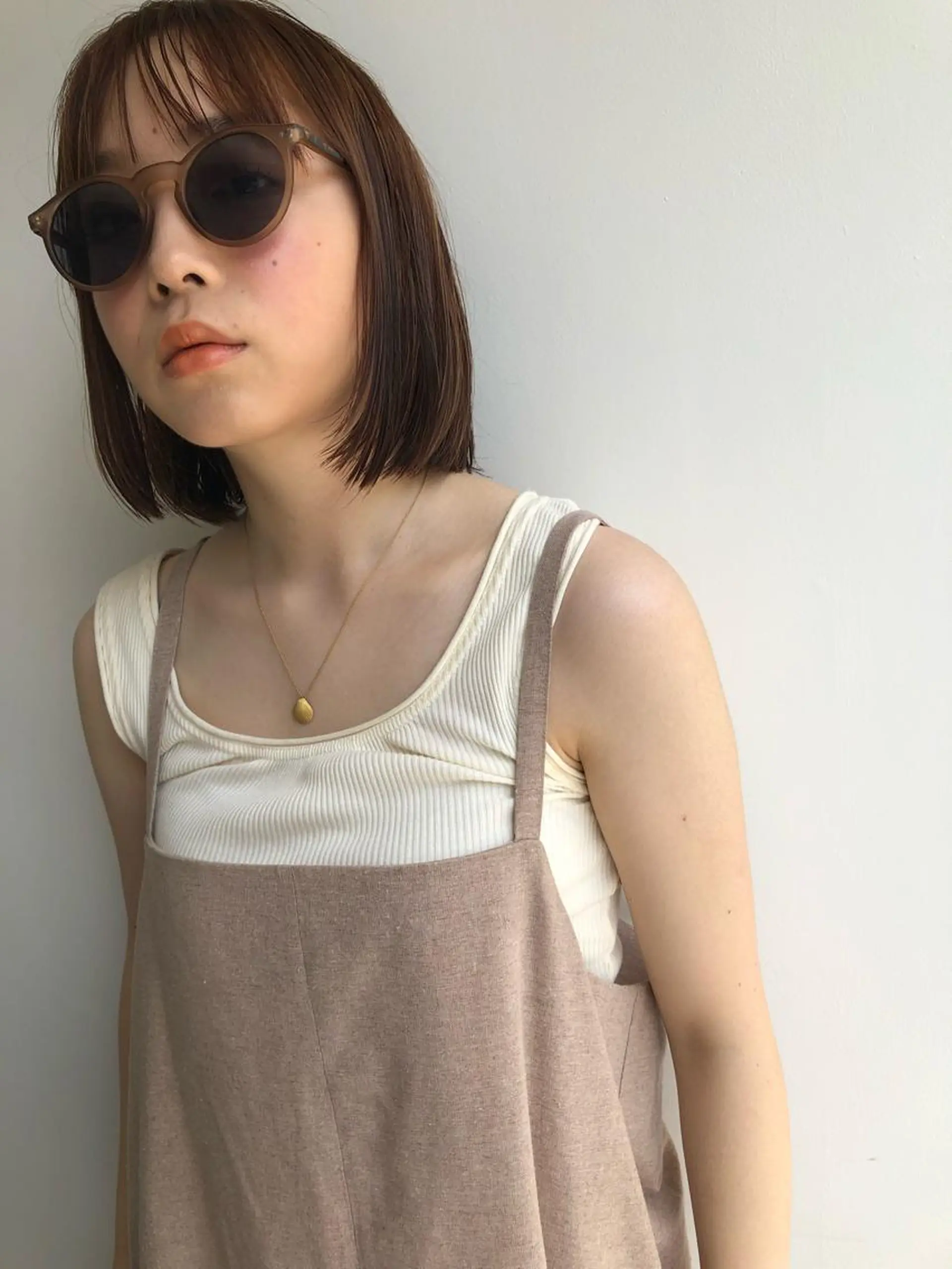 ミディアム カラー THE DAY所属・AKI HASHIMOTOのヘアスタイル