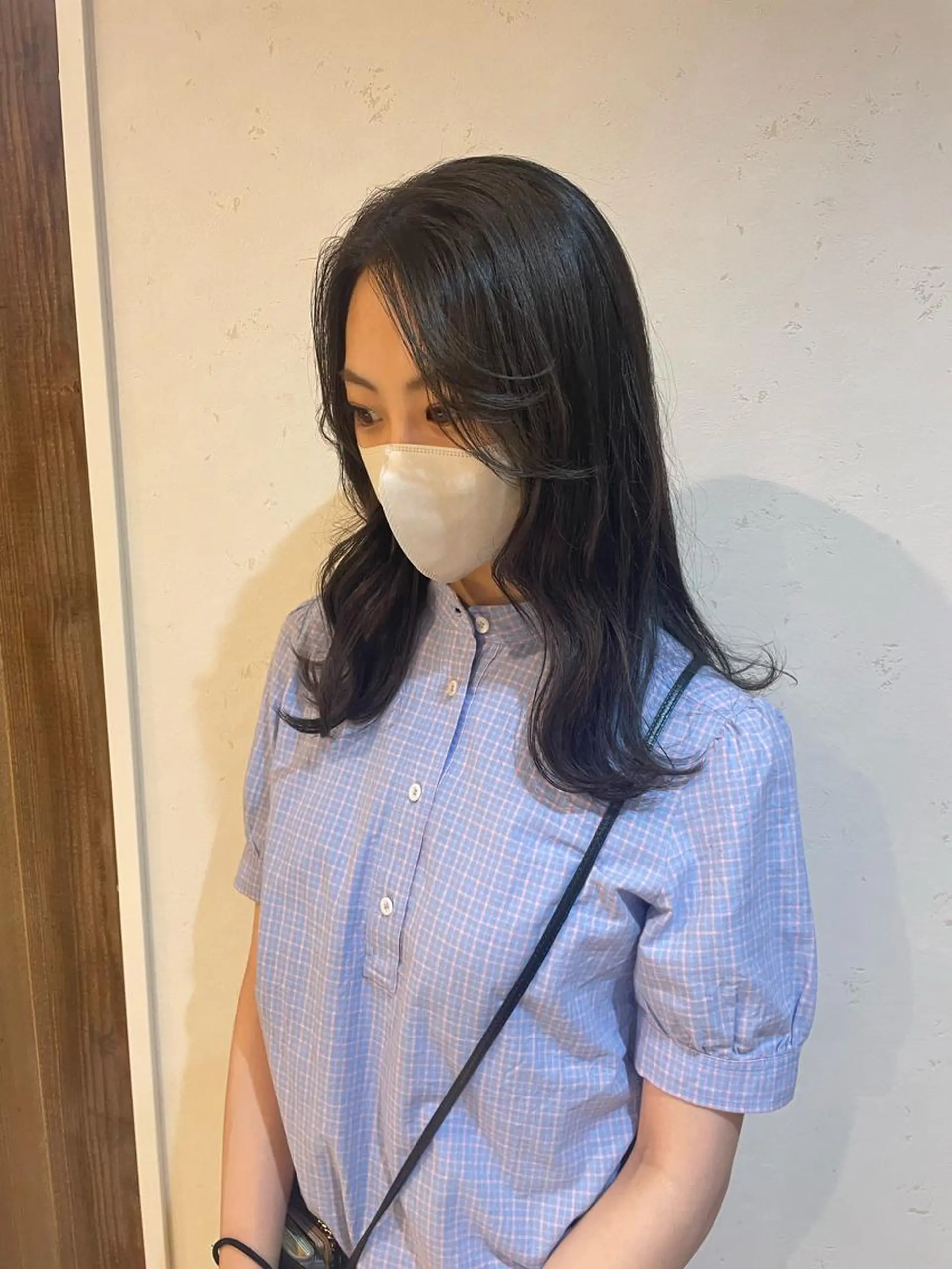 セミロング 渋谷 留菜のヘアスタイル