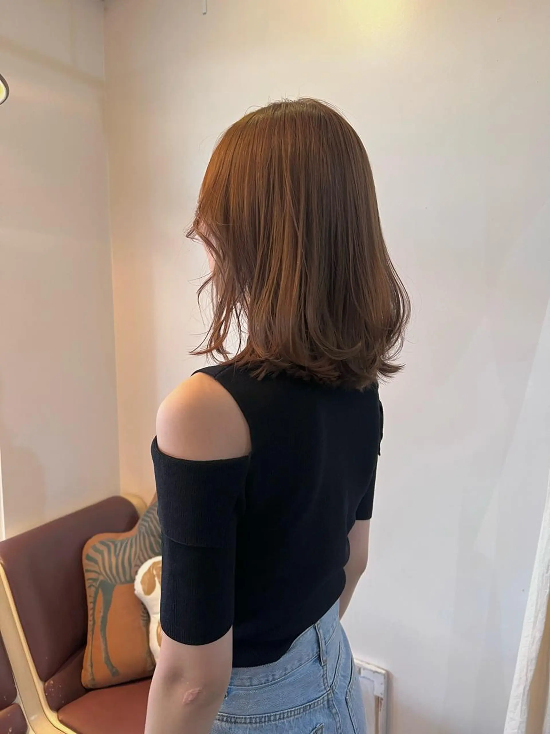 ミディアム カラー ベージュカラー カット ヘアカラー トリートメント ヘッドスパ ヘアセット 柔らかブラウン/顔周 りレイヤー♡ユウシのヘアスタイル
