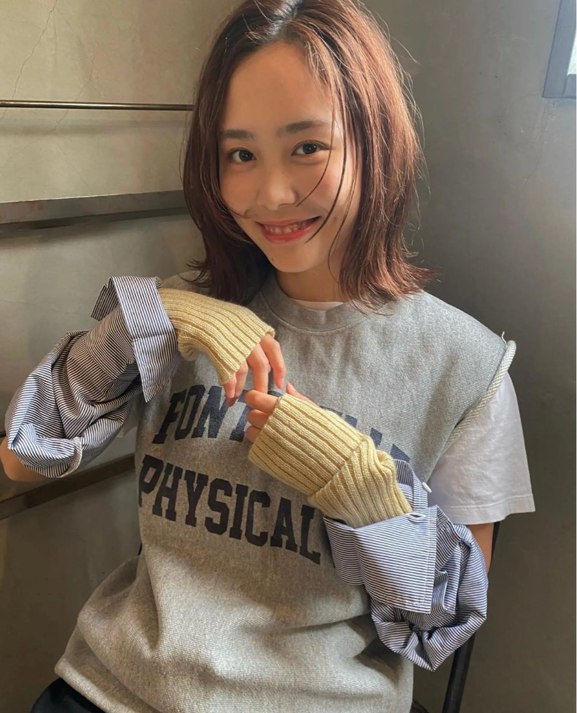 ミディアム レイヤー/韓国ヘア 杉浦結梨のヘアスタイル