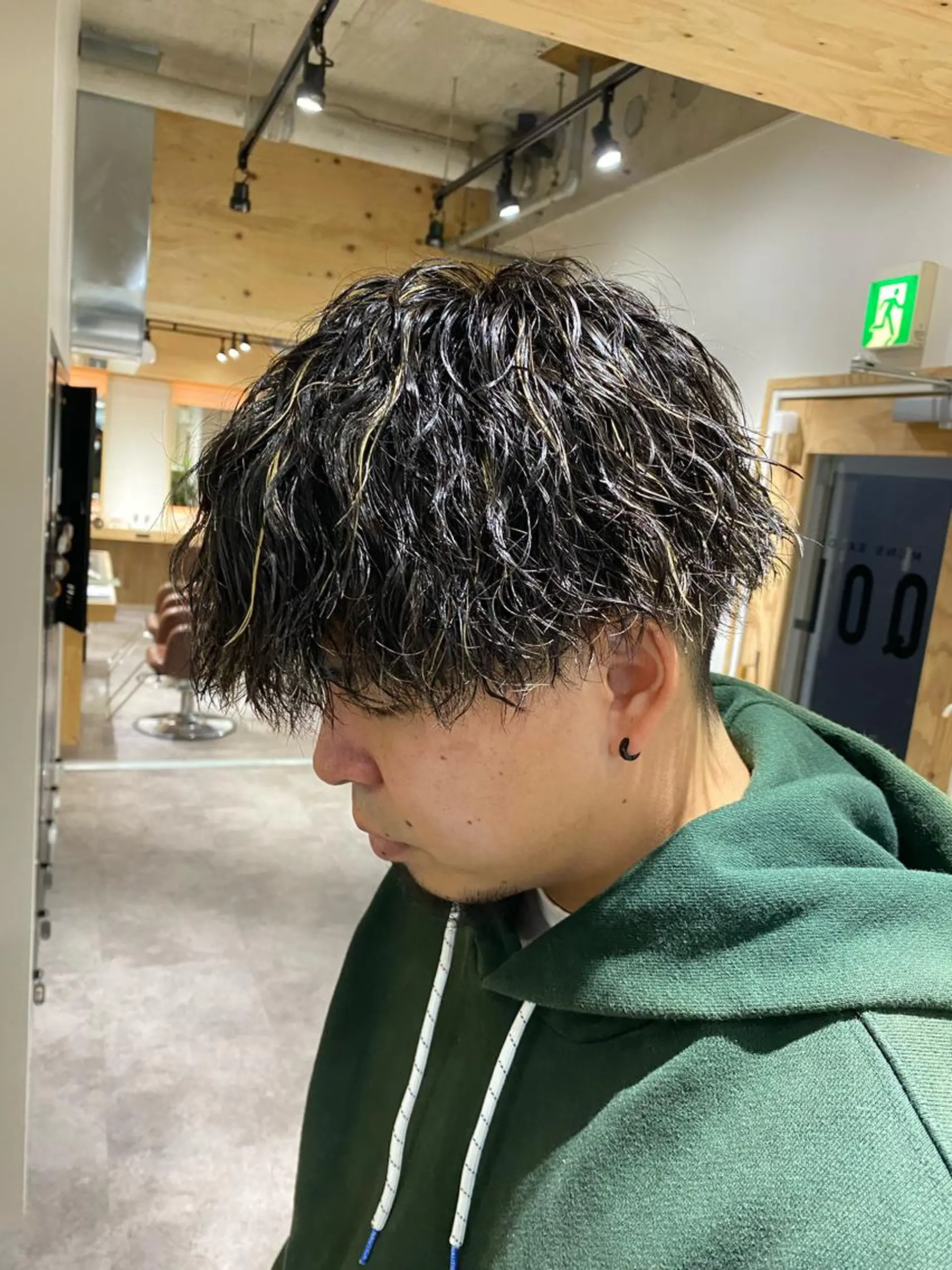 パーマ メンズ カット パーマ トリートメント ヘアセット メンズブリーチカラー /パーマ ごーた立川のヘアスタイル