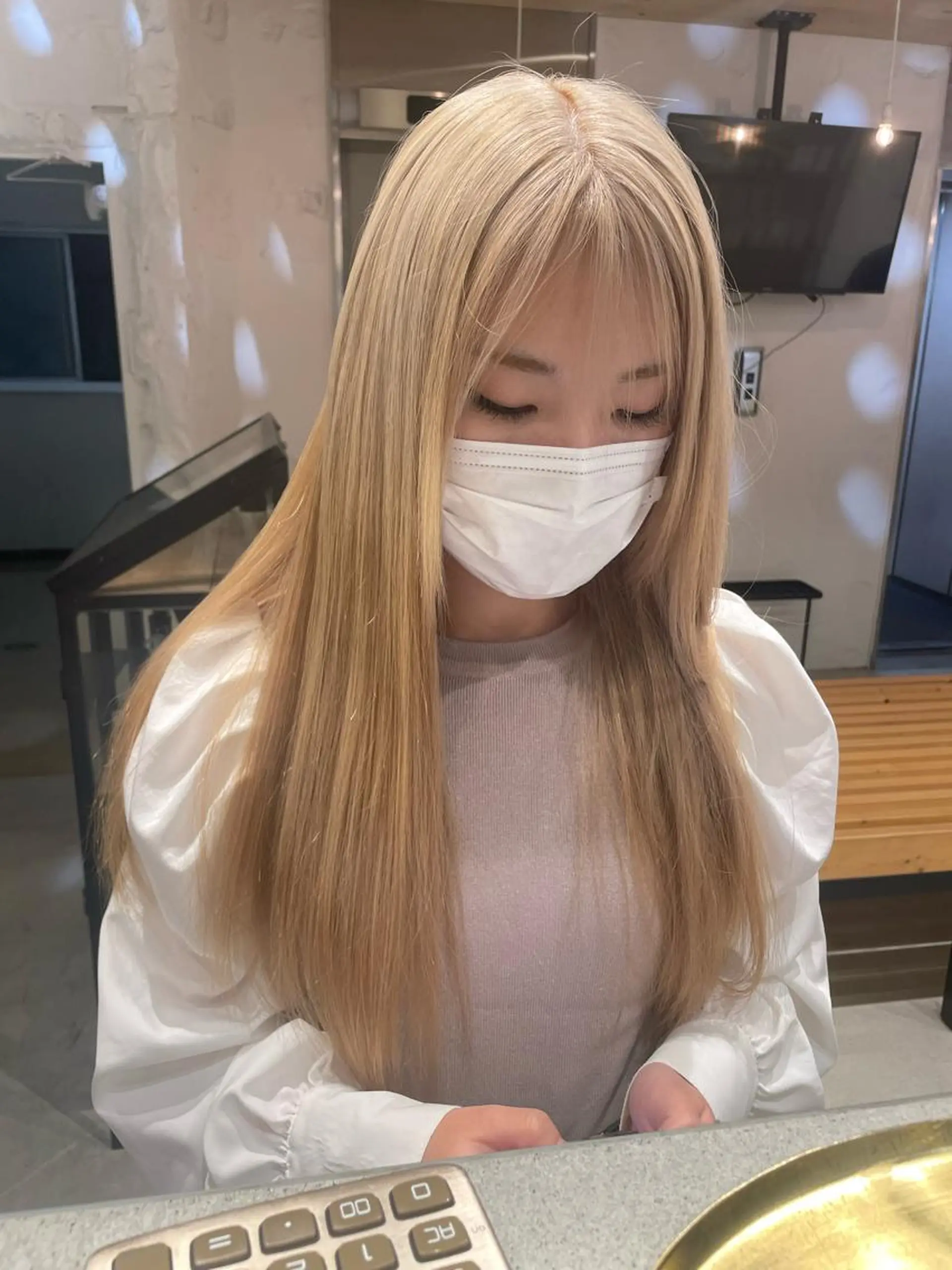 ロング カラー 艶ハイトーン👑♡ NATSUKIのヘアスタイル