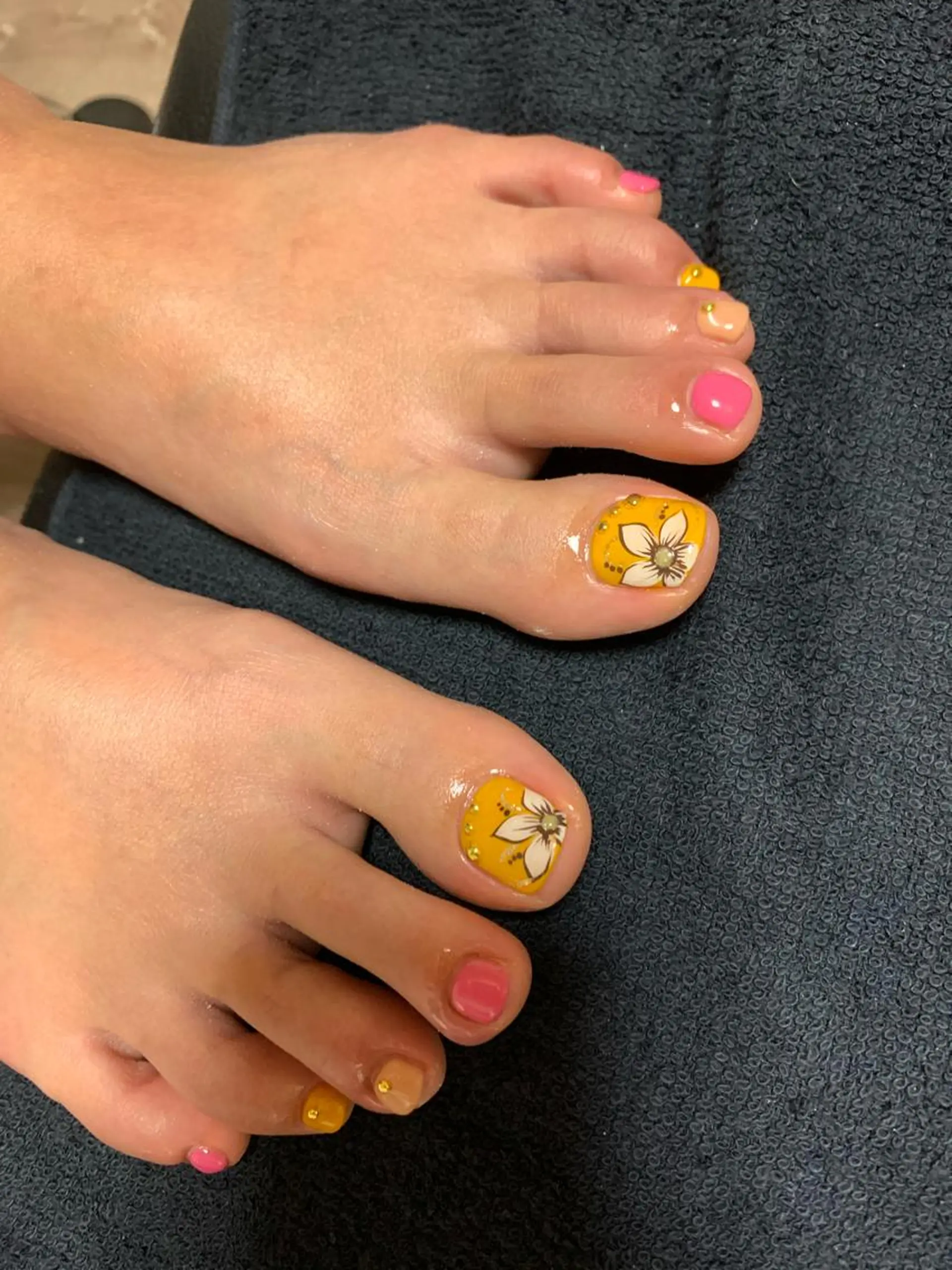 ネイル 大崎 奈々のネイルデザイン