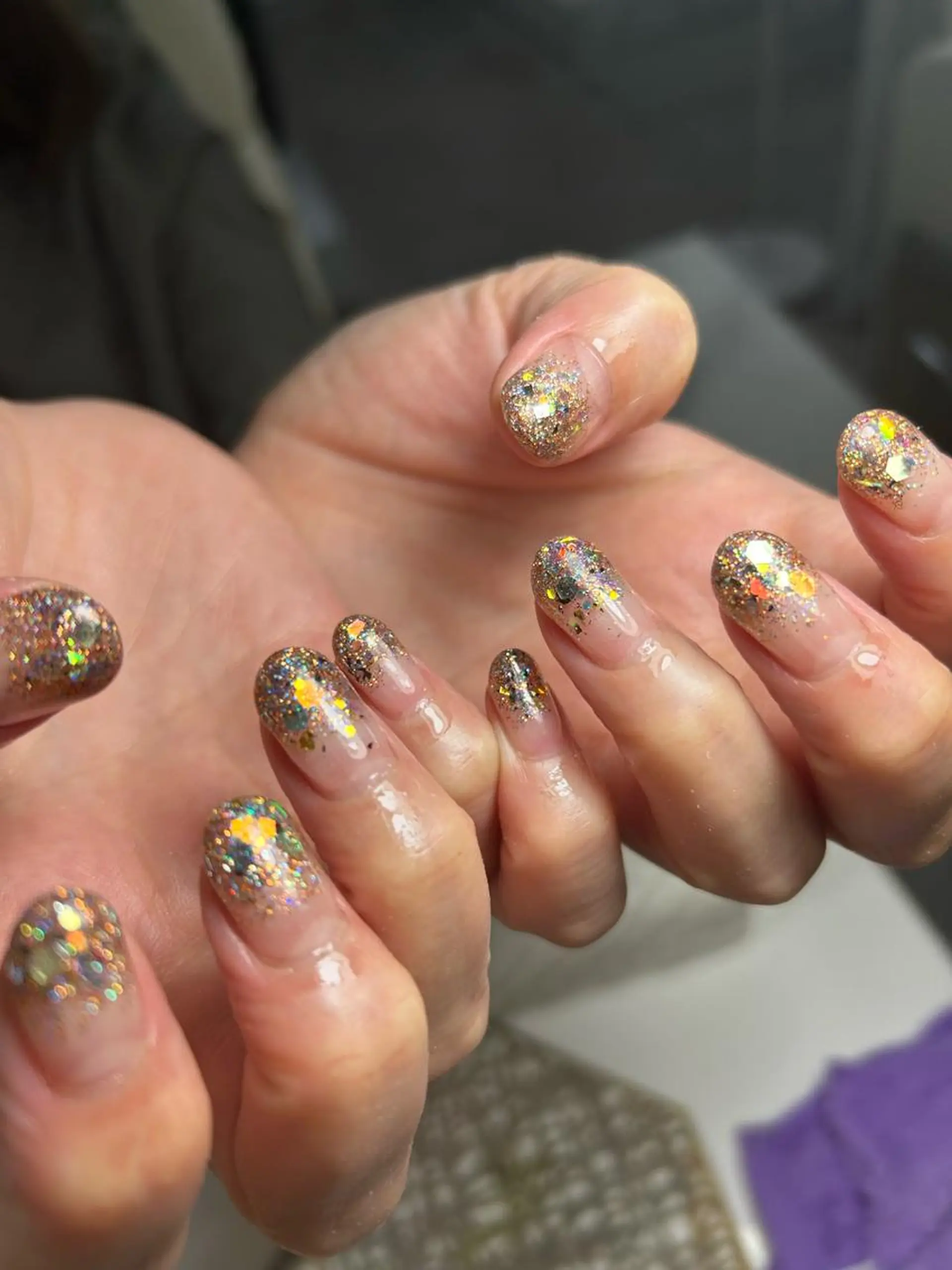 ネイル アートネイル 長さ出し ジェルネイル キラキラネイル ラメ(グリッター) 艶々の美爪を〜 【リリアーナ】のネイルデザイン