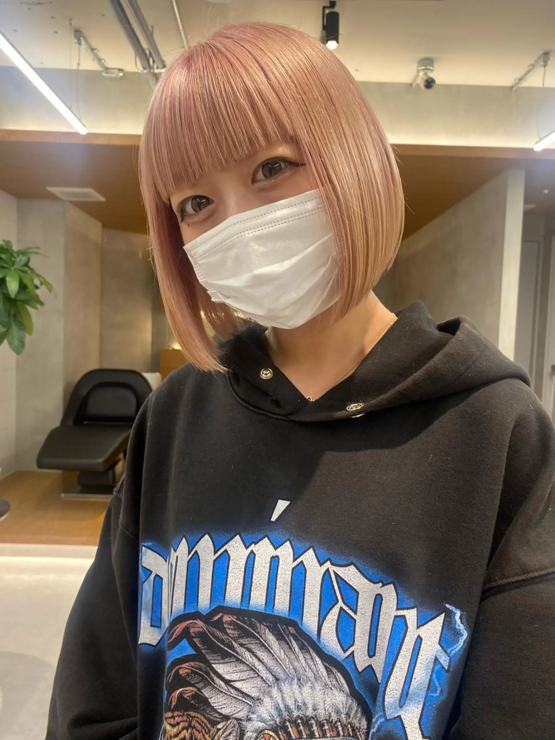 ショート カラー カット ヘアカラー トリートメント センターパート/ 暖色カラーayuのヘアスタイル