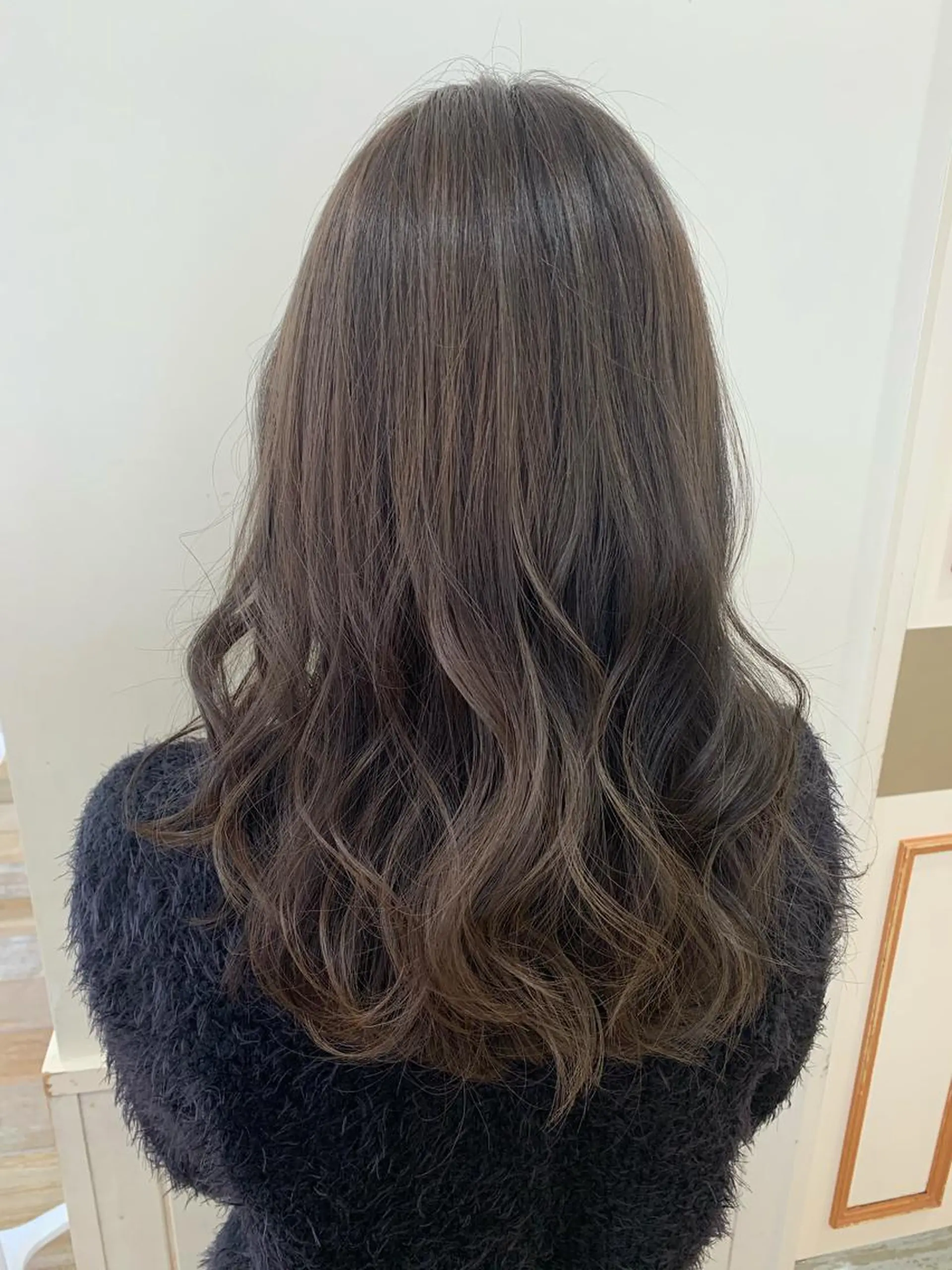 セミロング カラー ぱつっとボブ/ 小野あかねのその他イメージ