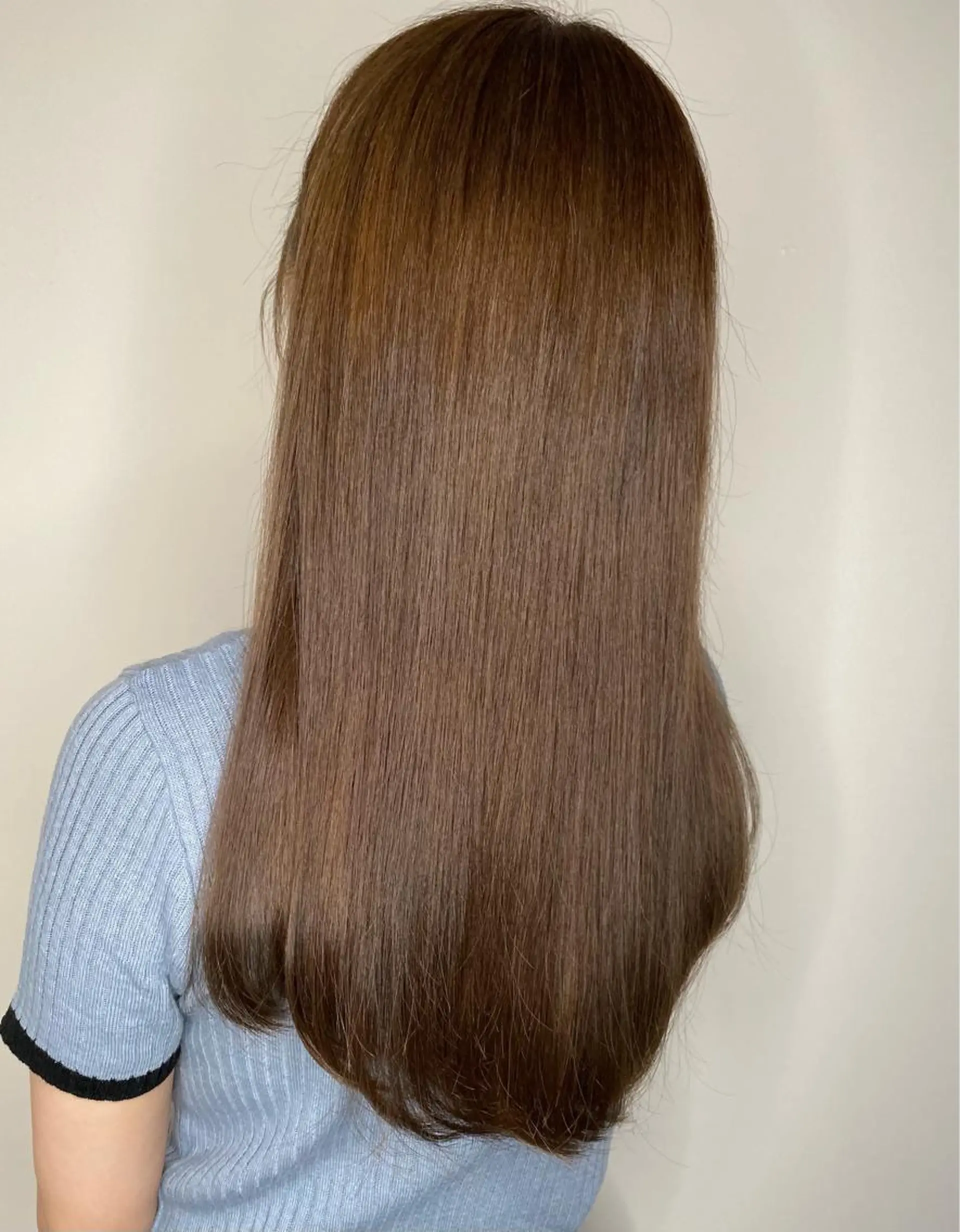 ロング カラー ベージュカラー 透明感カラー トリートメント トリートメント COLO✨️ 白川綺香のヘアスタイル