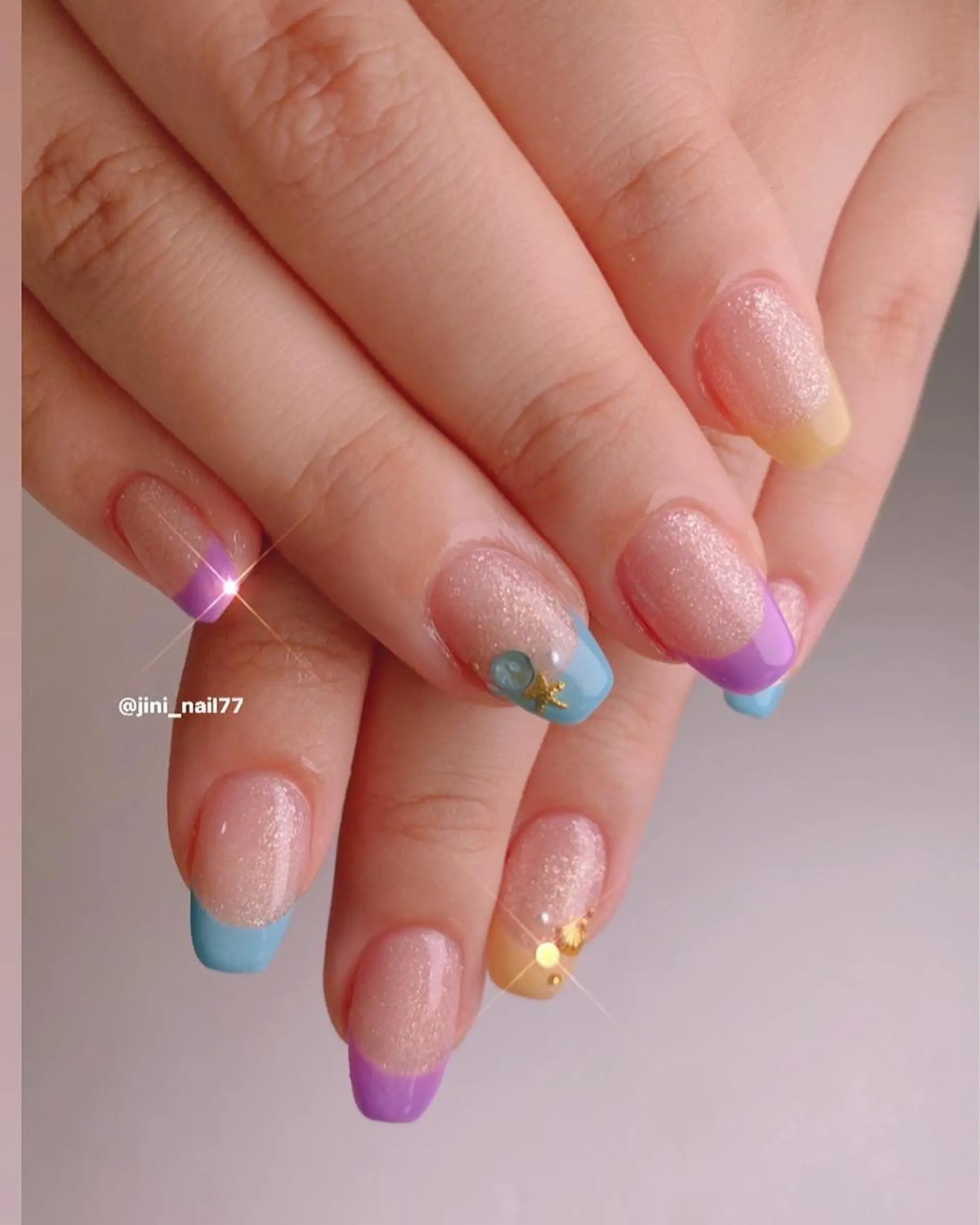 ネイル JINI NAIL所属・ジニ ネイルのネイルデザイン