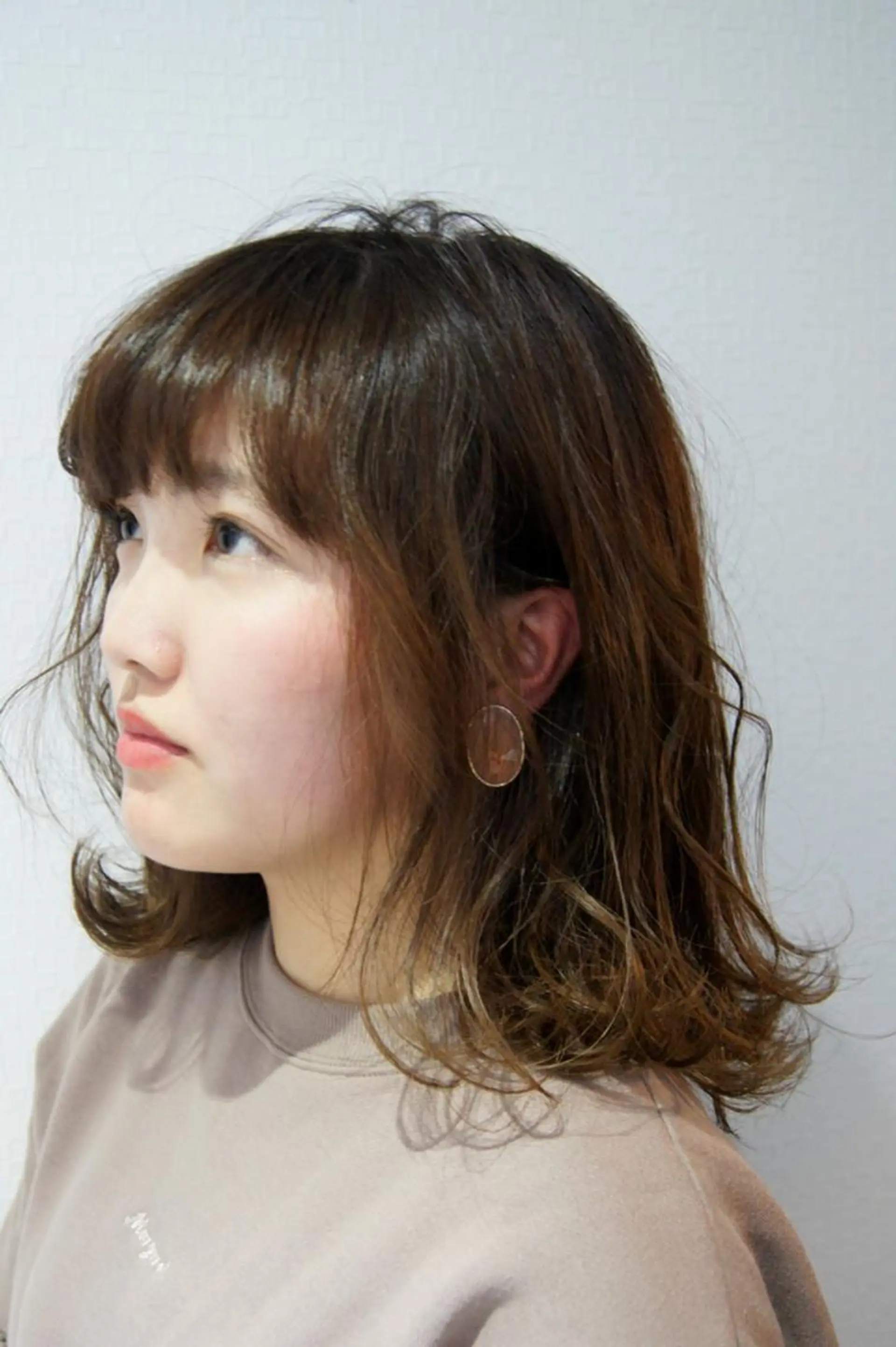 ミディアム カラー パーマ 外ハネヘア カット パーマ トリートメント terra✂️川嶋 大輔のヘアスタイル