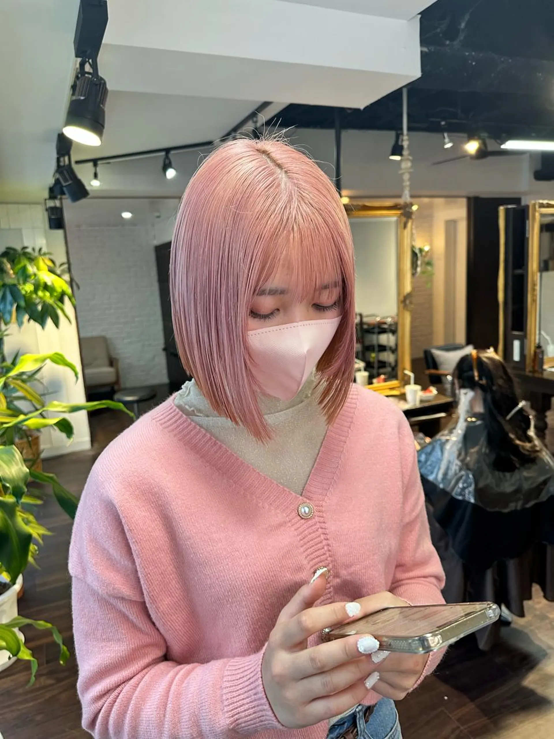 ミディアム カラー アディクシーカラー ブリーチ ケアブリーチ デザインカラー ハイトーンカラー カット ヘアカラー トリートメント ワンホンヘア ケラチン/Kaitoのヘアスタイル