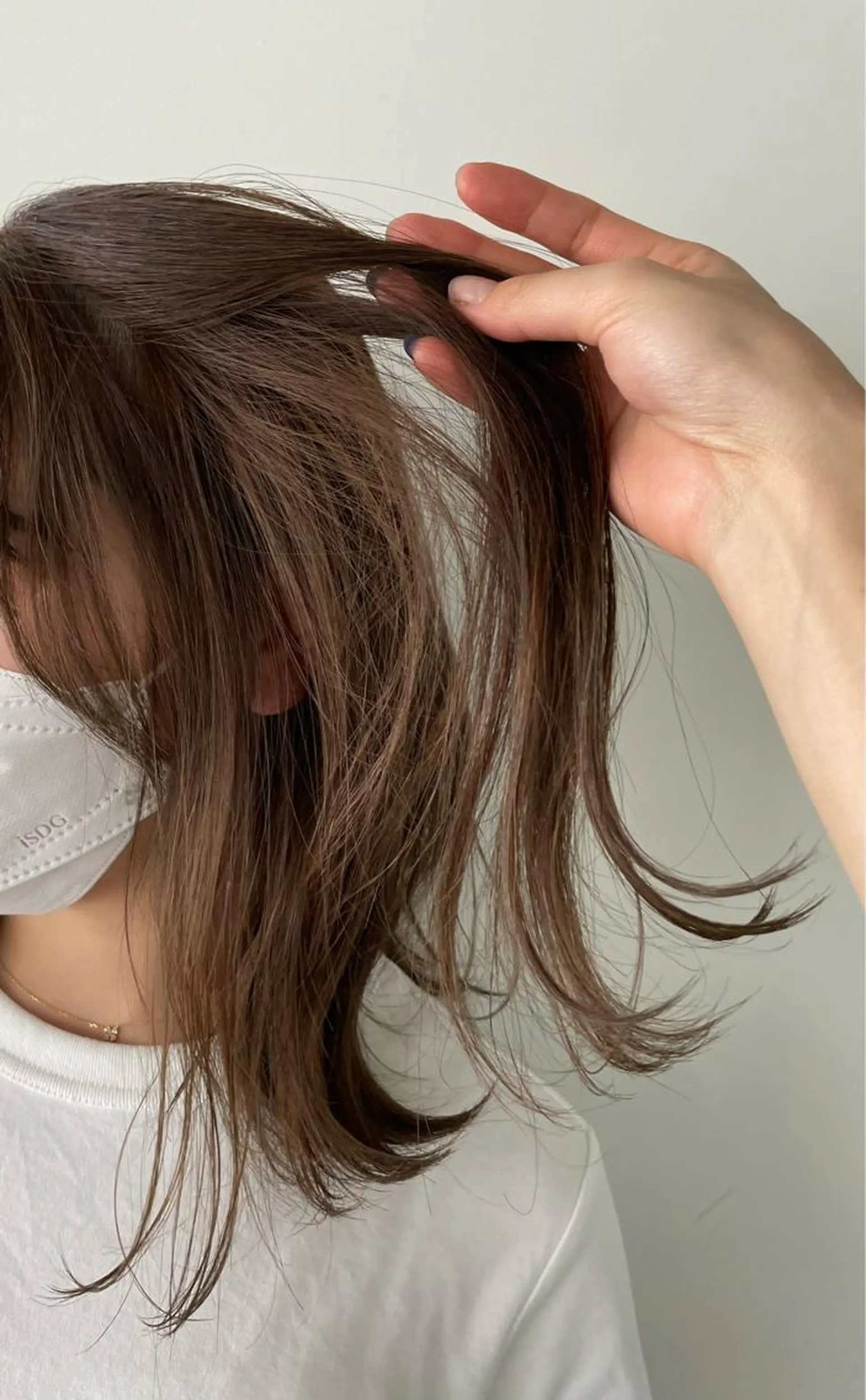 ミディアム カラー ベージュカラー 透明感カラー chiharu ボブ/レイヤーのヘアスタイル