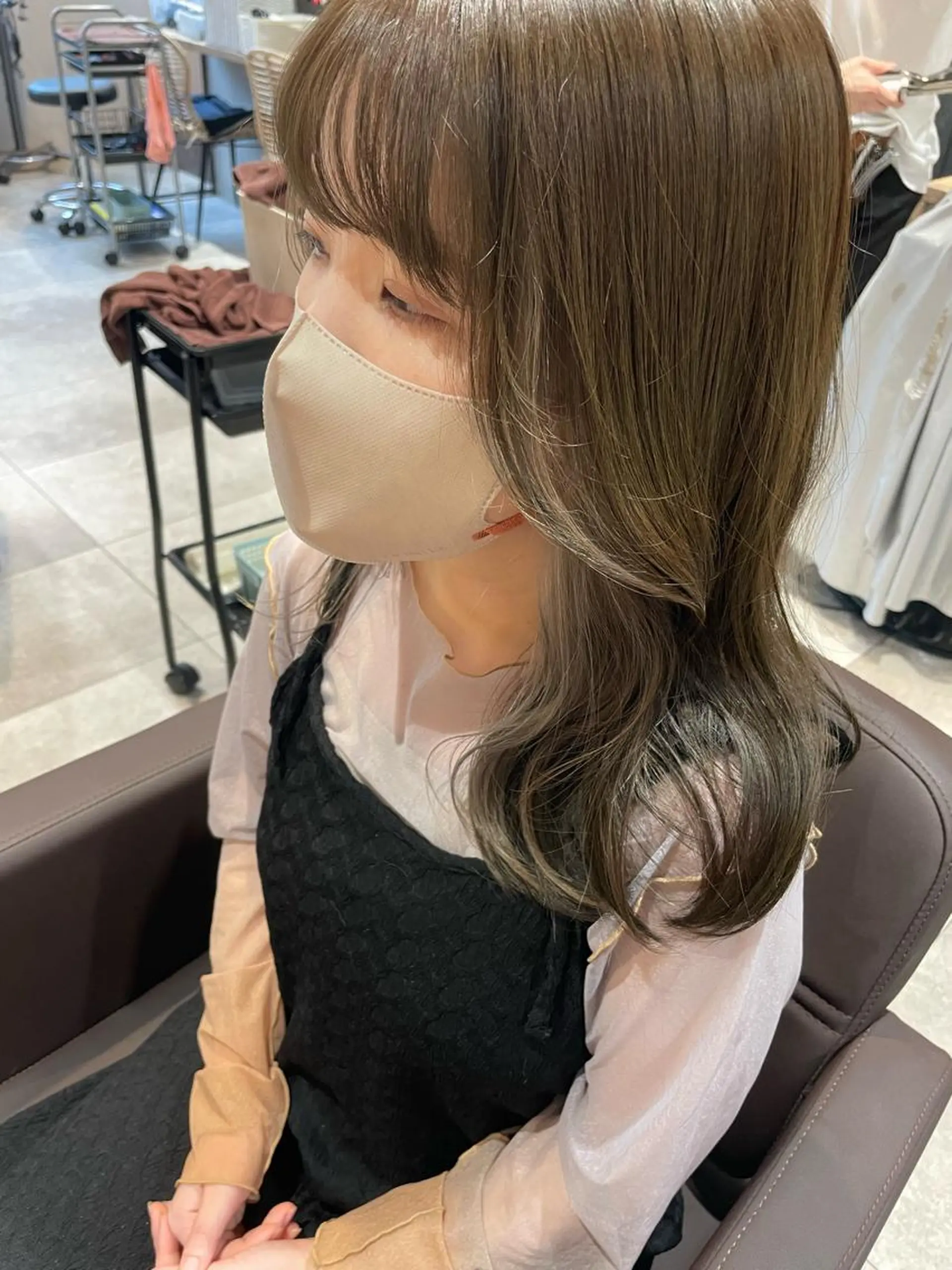 ミディアム カラー アッシュ イヤリングカラー オリーブアッシュ ヘアカラー トリートメント 💐パーソナルカラー /市橋加菜💐のヘアスタイル