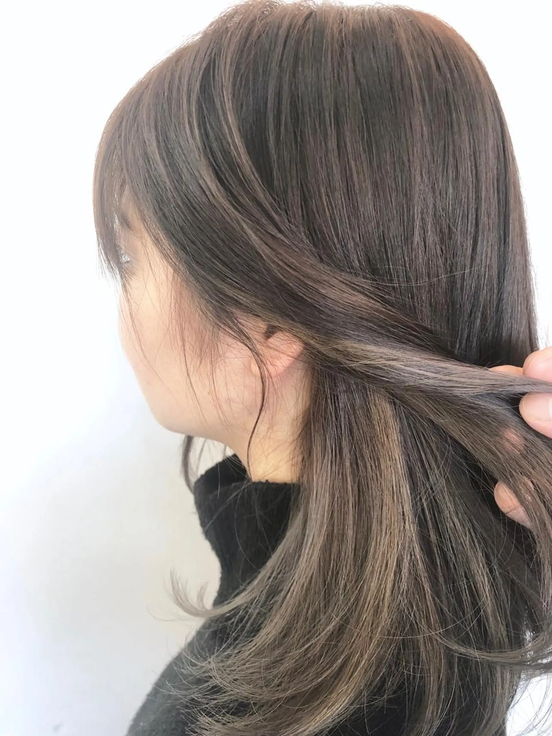 ミディアム 艶髪職人 山本隼正のヘアスタイル