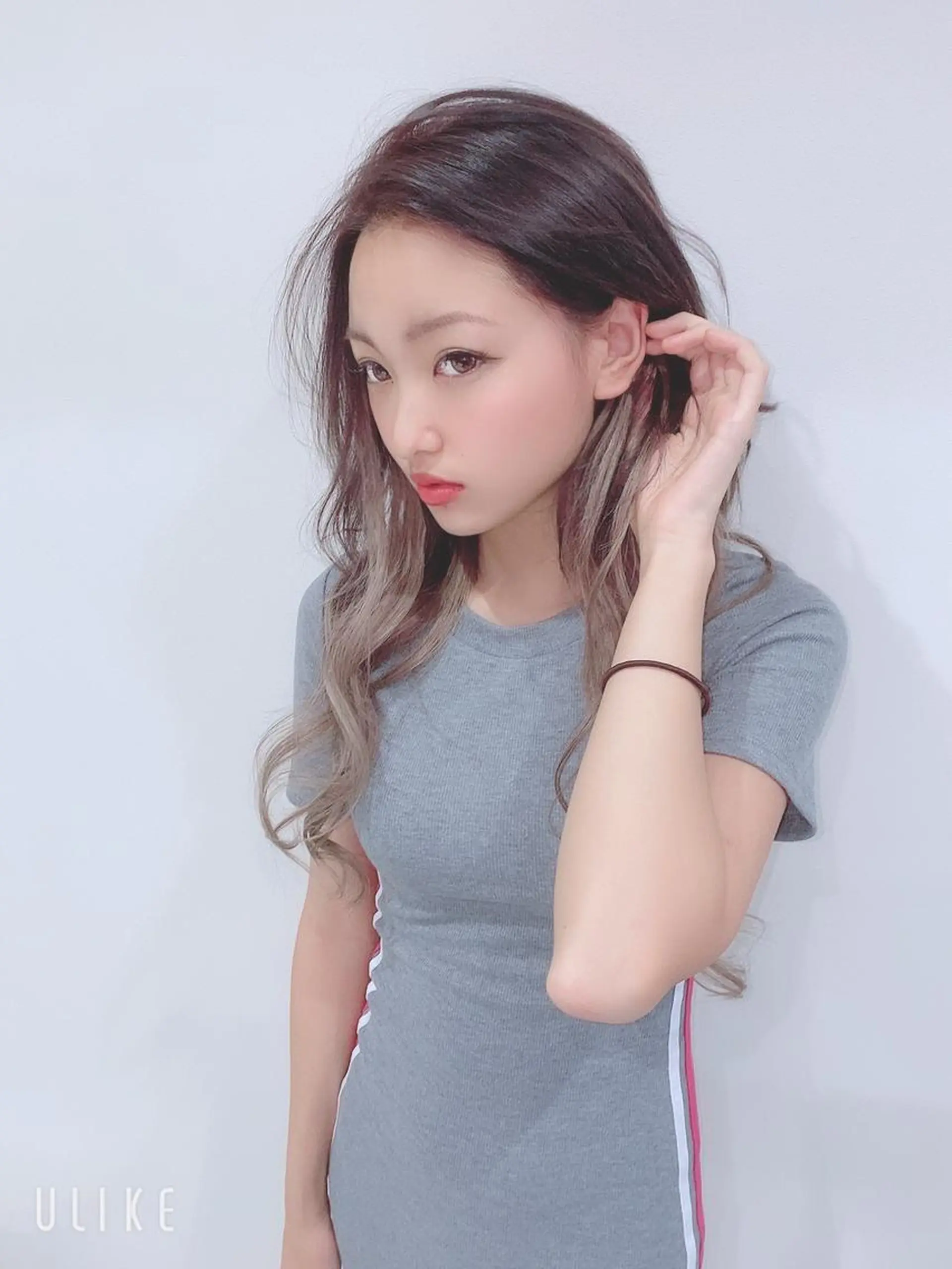 ロング カラー プルエクステ グレージュ エクステ 🦖店長🦖pino #しのだスペシャルのヘアスタイル