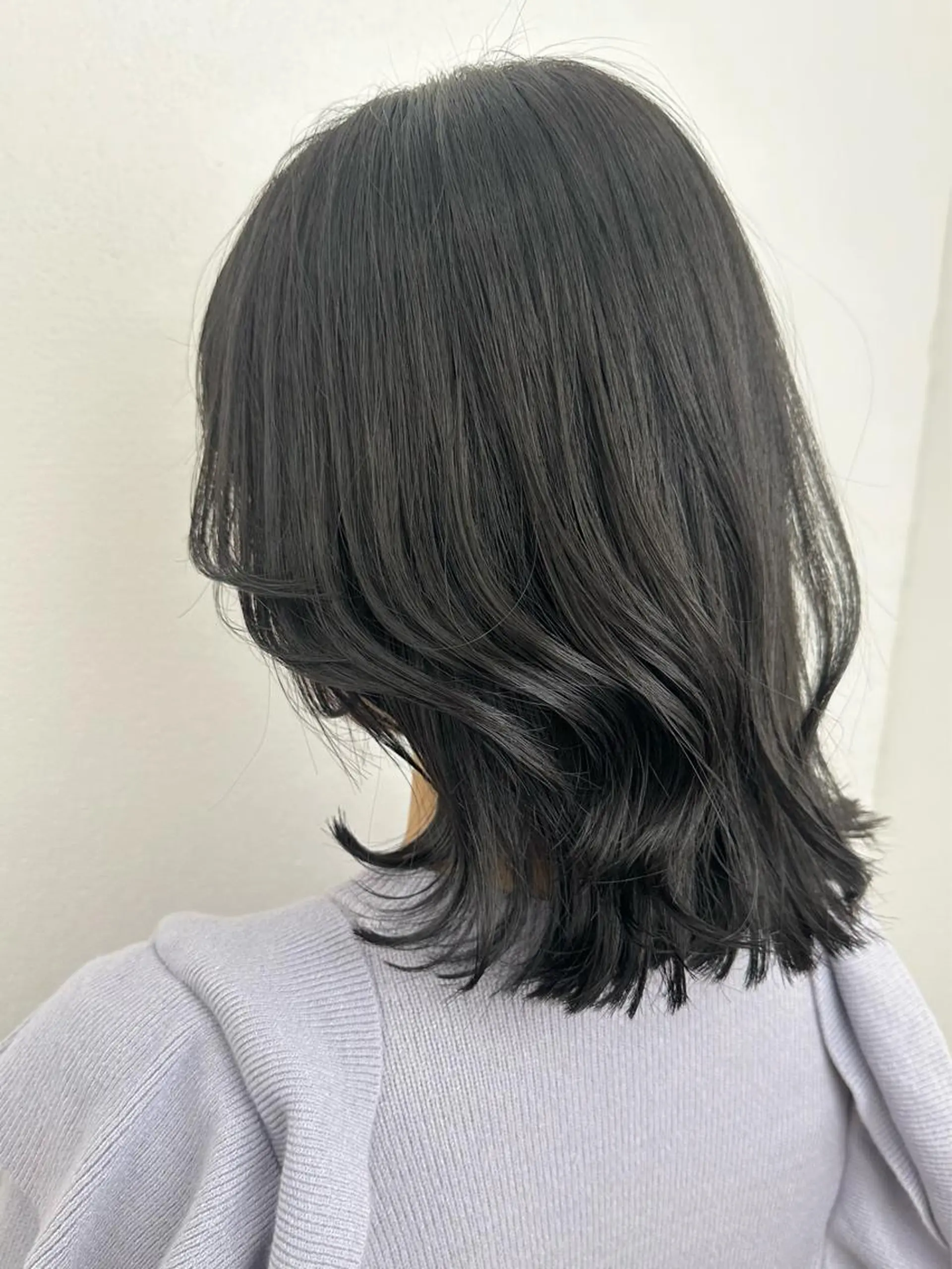 ミディアム カラー カット ヘアカラー KNOWHOW京都所属・トレンド/顔まわり/ レイヤー/グレージュのヘアスタイル