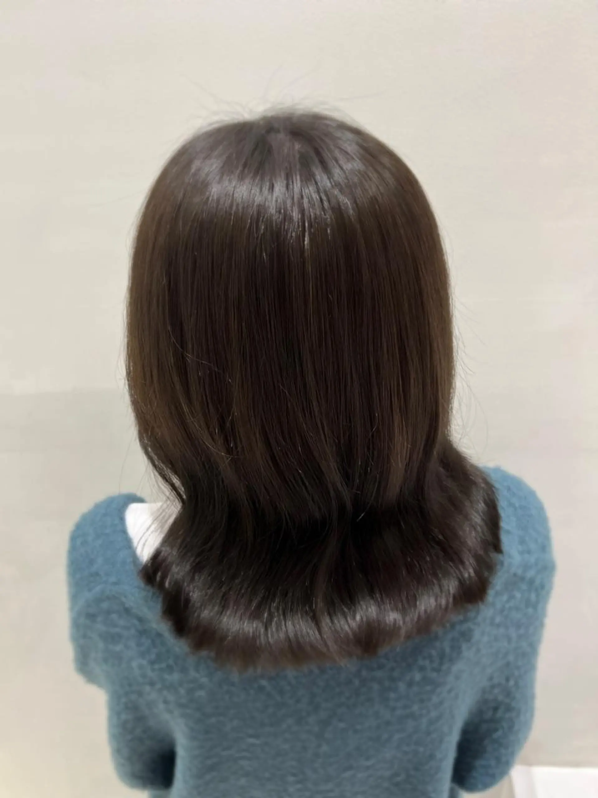 ミディアム 🤍 akaneのヘアスタイル