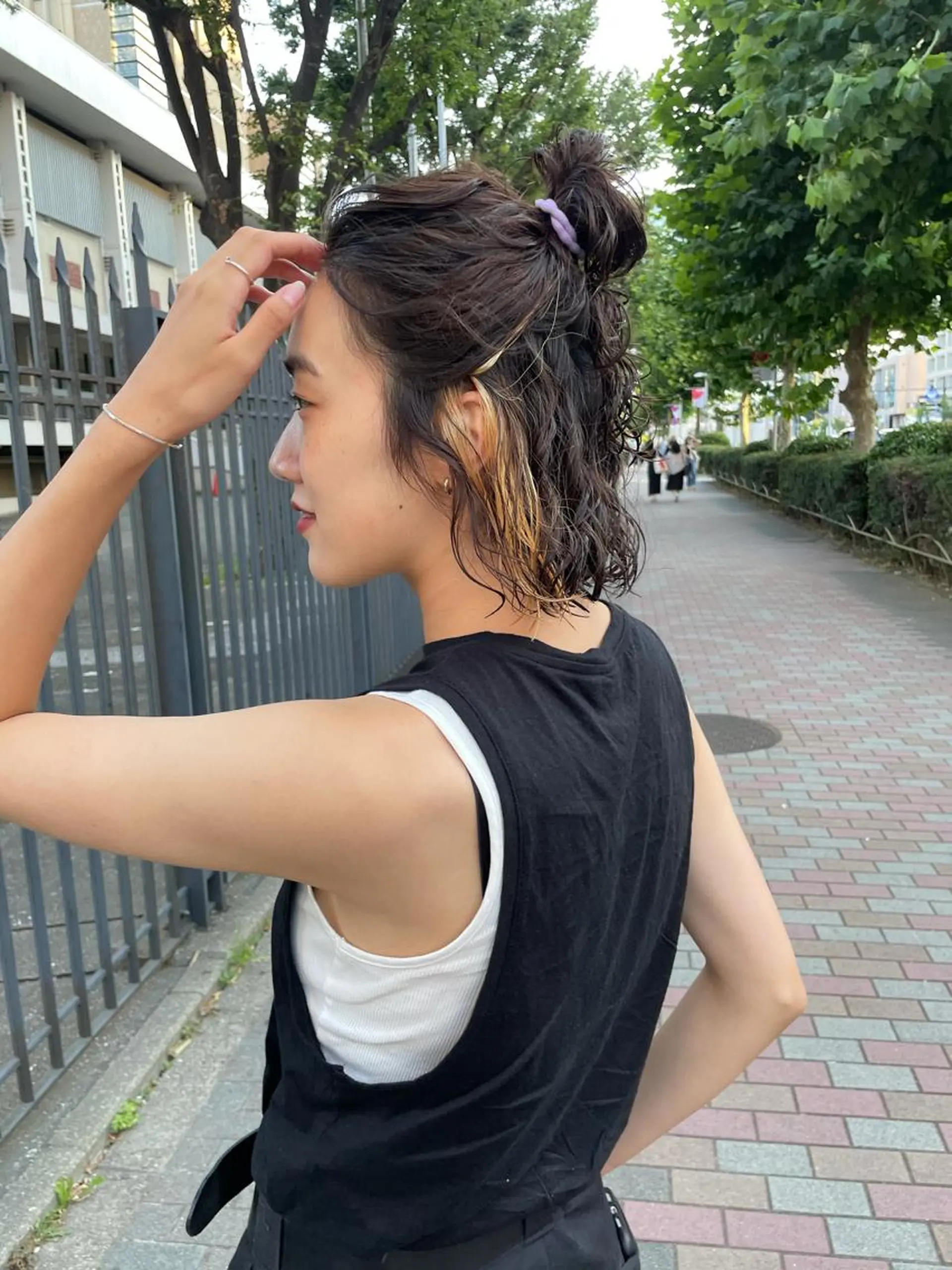 ミディアム カラー パーマ キッズ ミディアムパーマ ブリーチ オトナヘア🌸 harukaのヘアスタイル