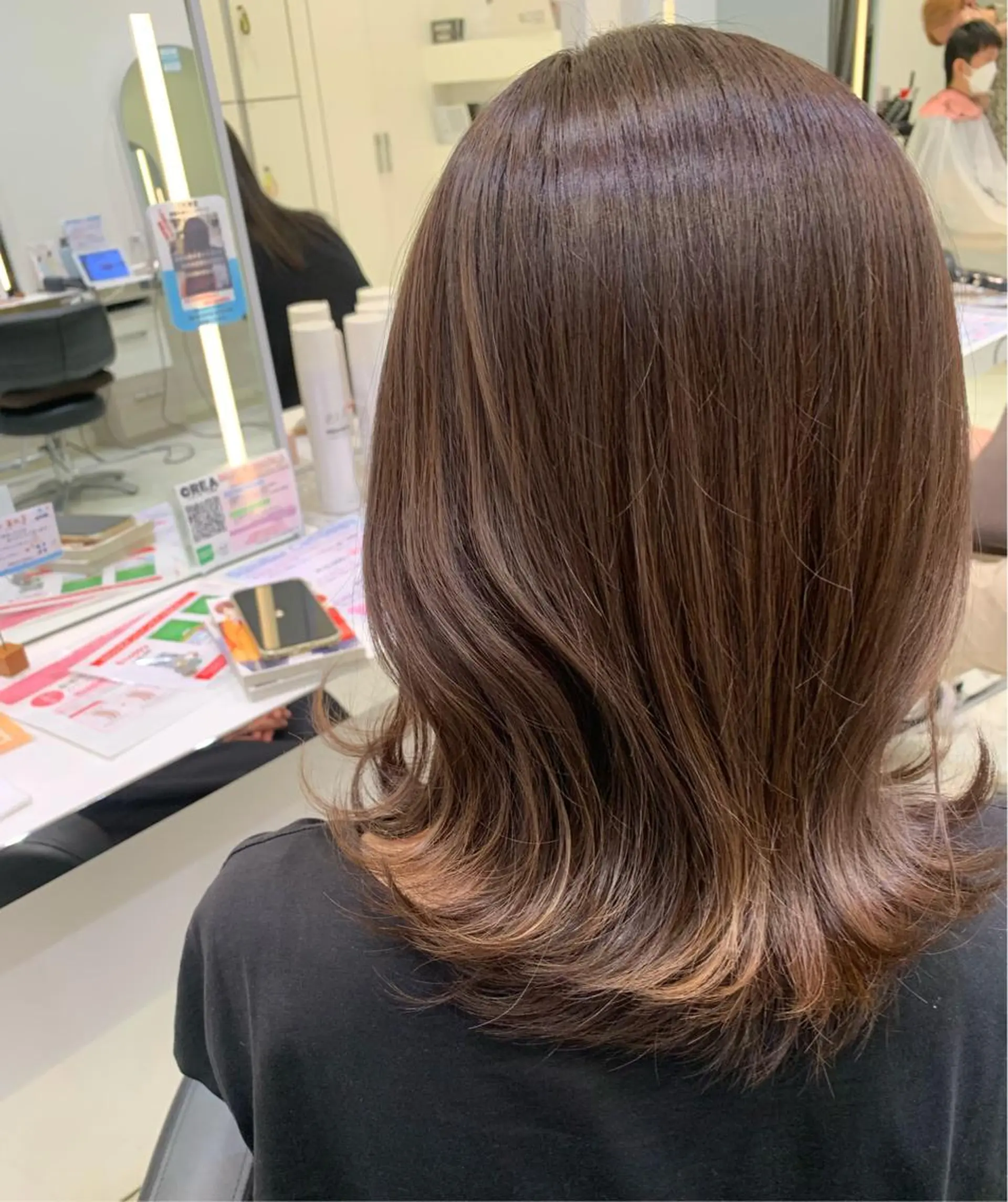 セミロング カラー カット ヘアカラー トリートメント 🦋　大塚 絢　🦋のヘアスタイル