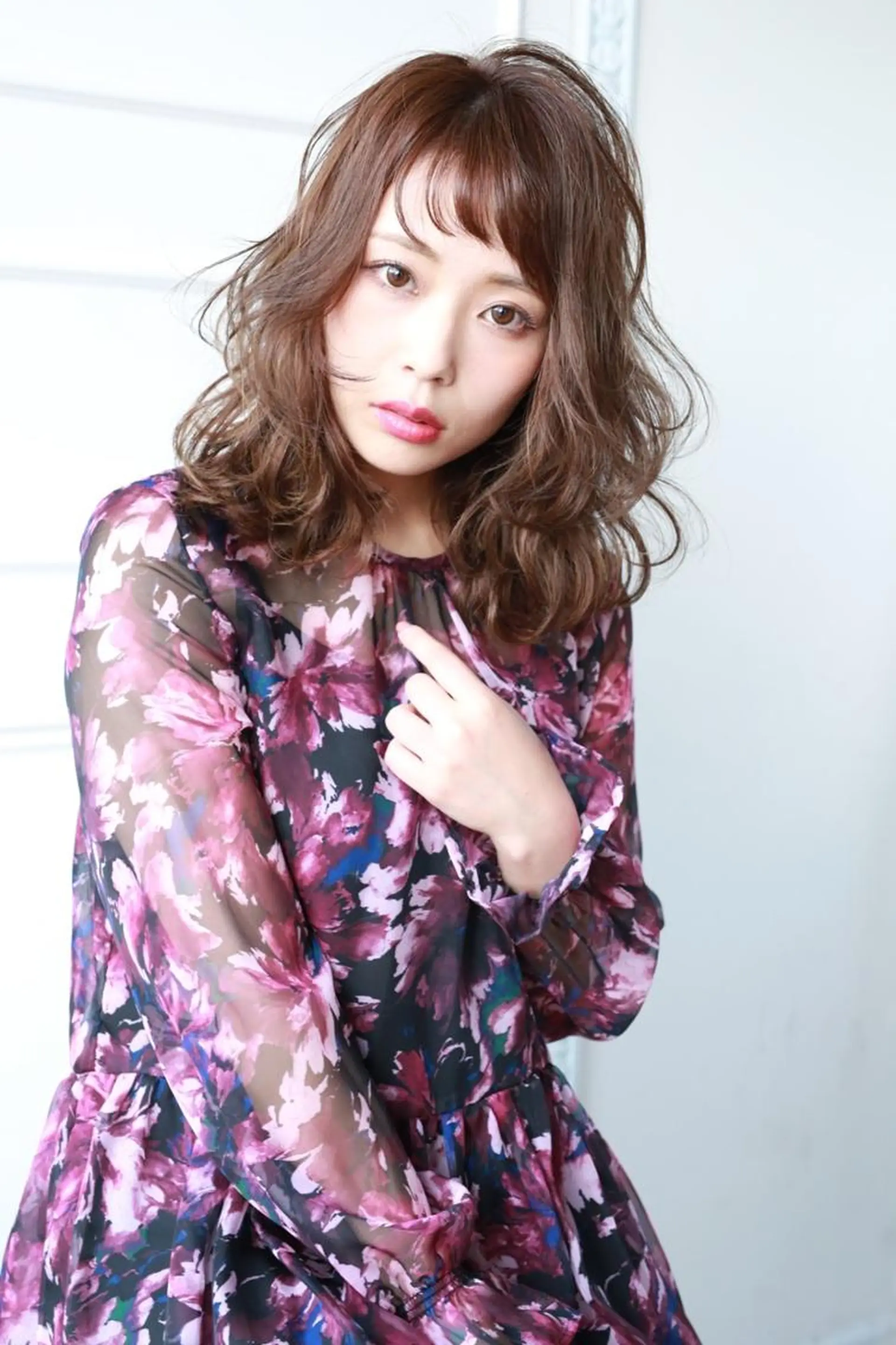 ミディアム due hair 京都駅前店 MILBON オージュア認定サロン【デューヘアー】所属・ハイトーンブリーチ 土坂 由志【京都】のヘアスタイル