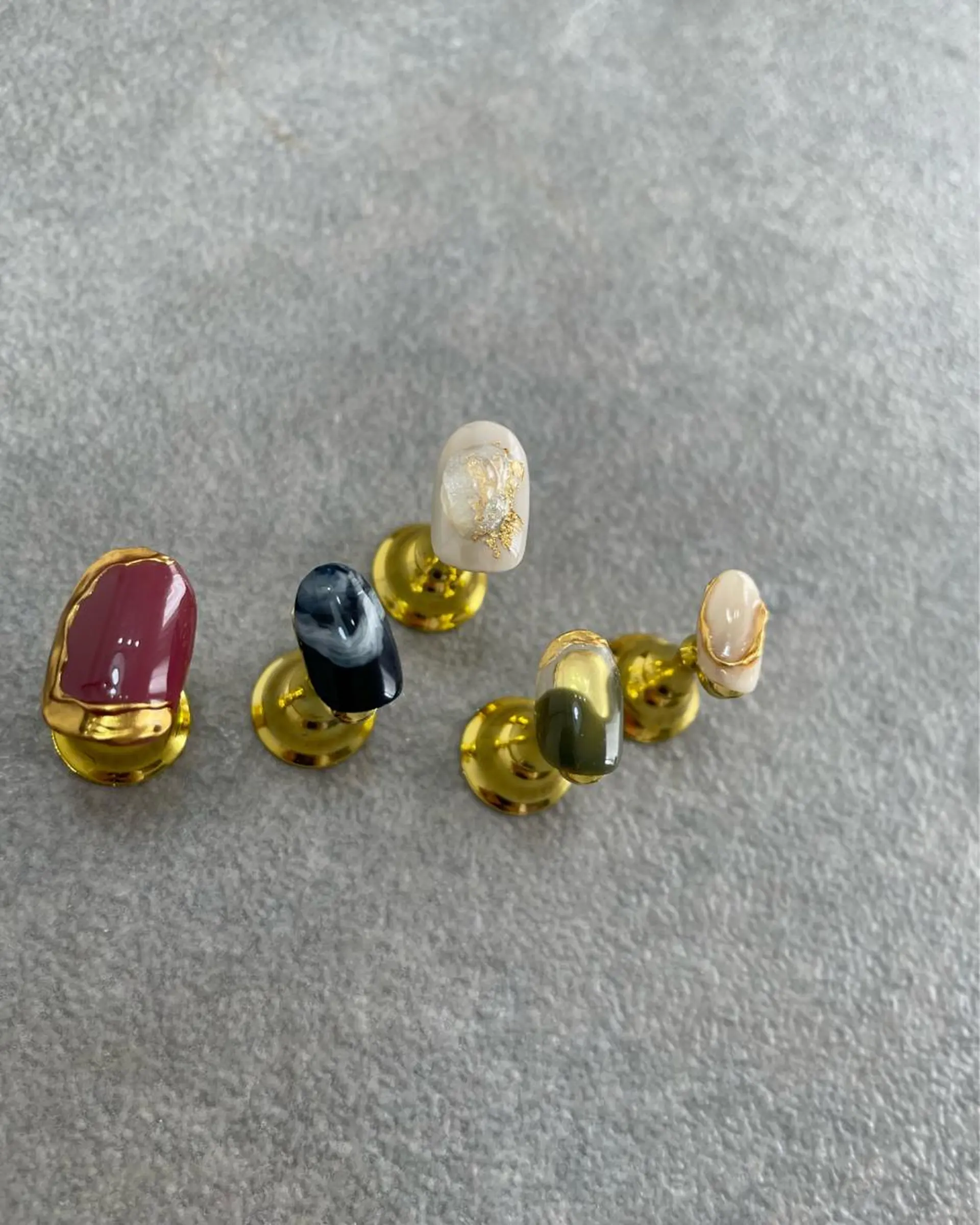 ネイル ネイルチップ ハンドネイル フットネイル kiii.__ ✴︎*のネイルデザイン