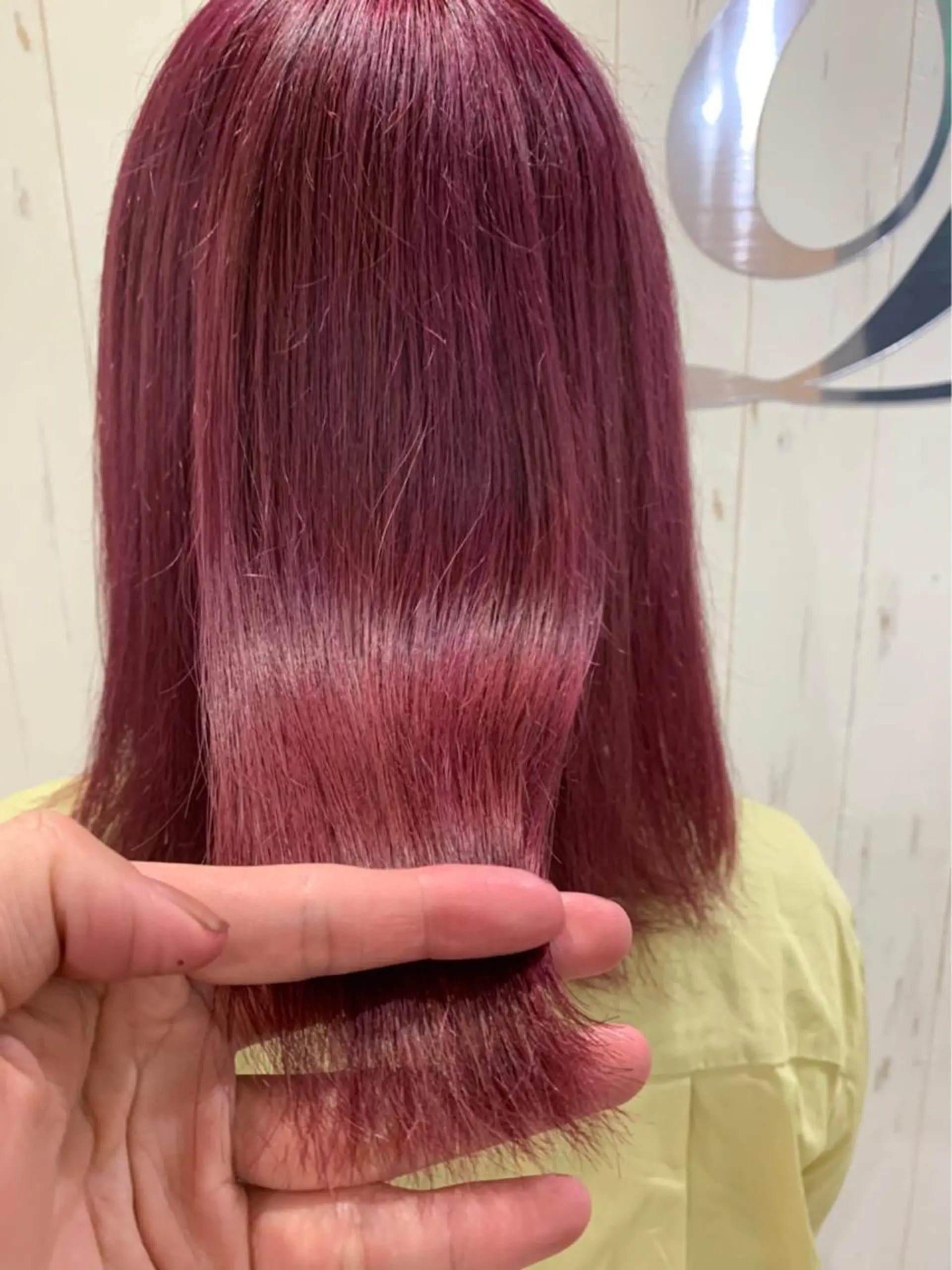 セミロング カラー ブリーチ特化型✂️ ハイトーンカラー👨のヘアスタイル