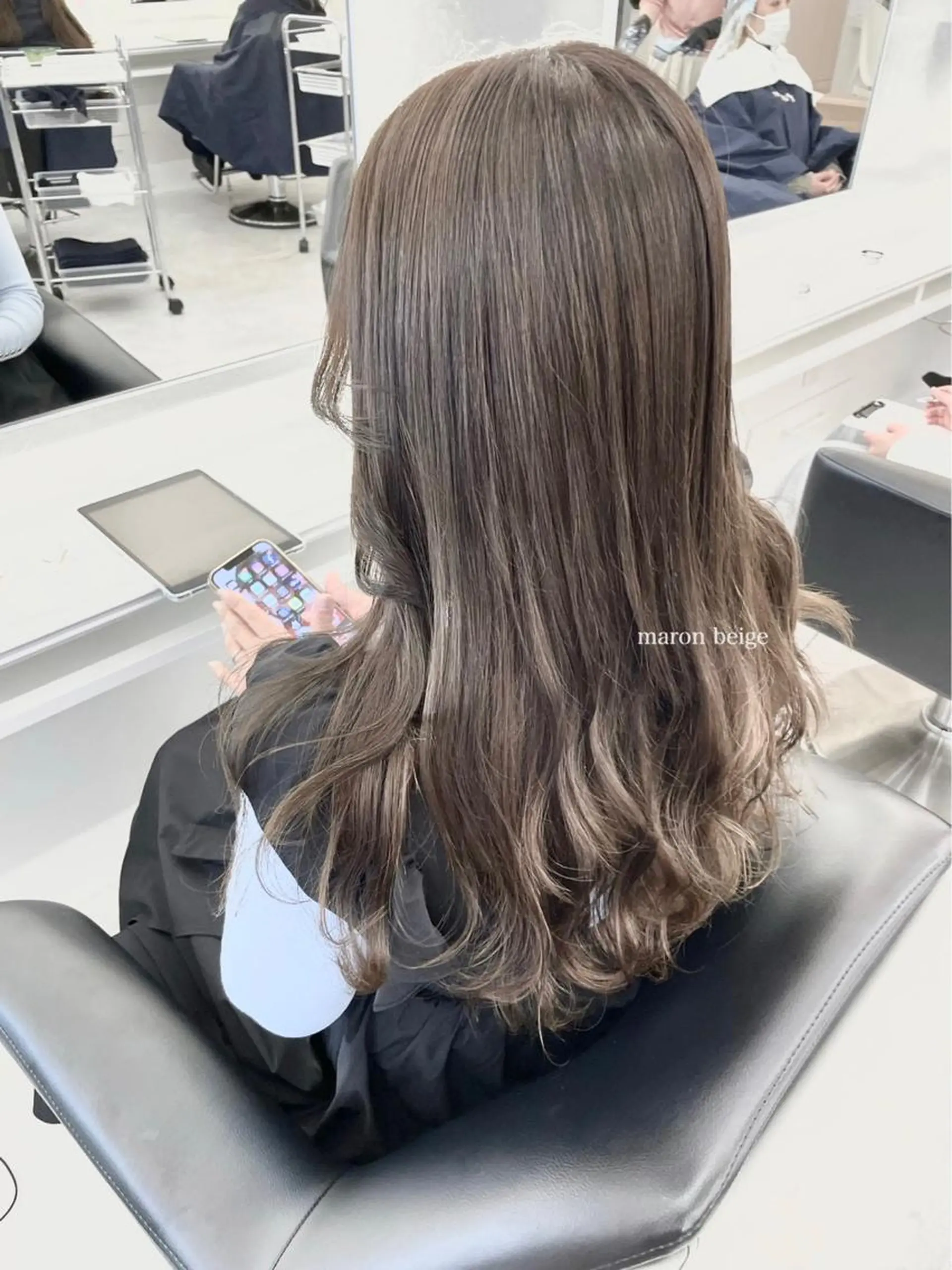 セミロング カラー Parve  Mix /板野妃莉のヘアスタイル