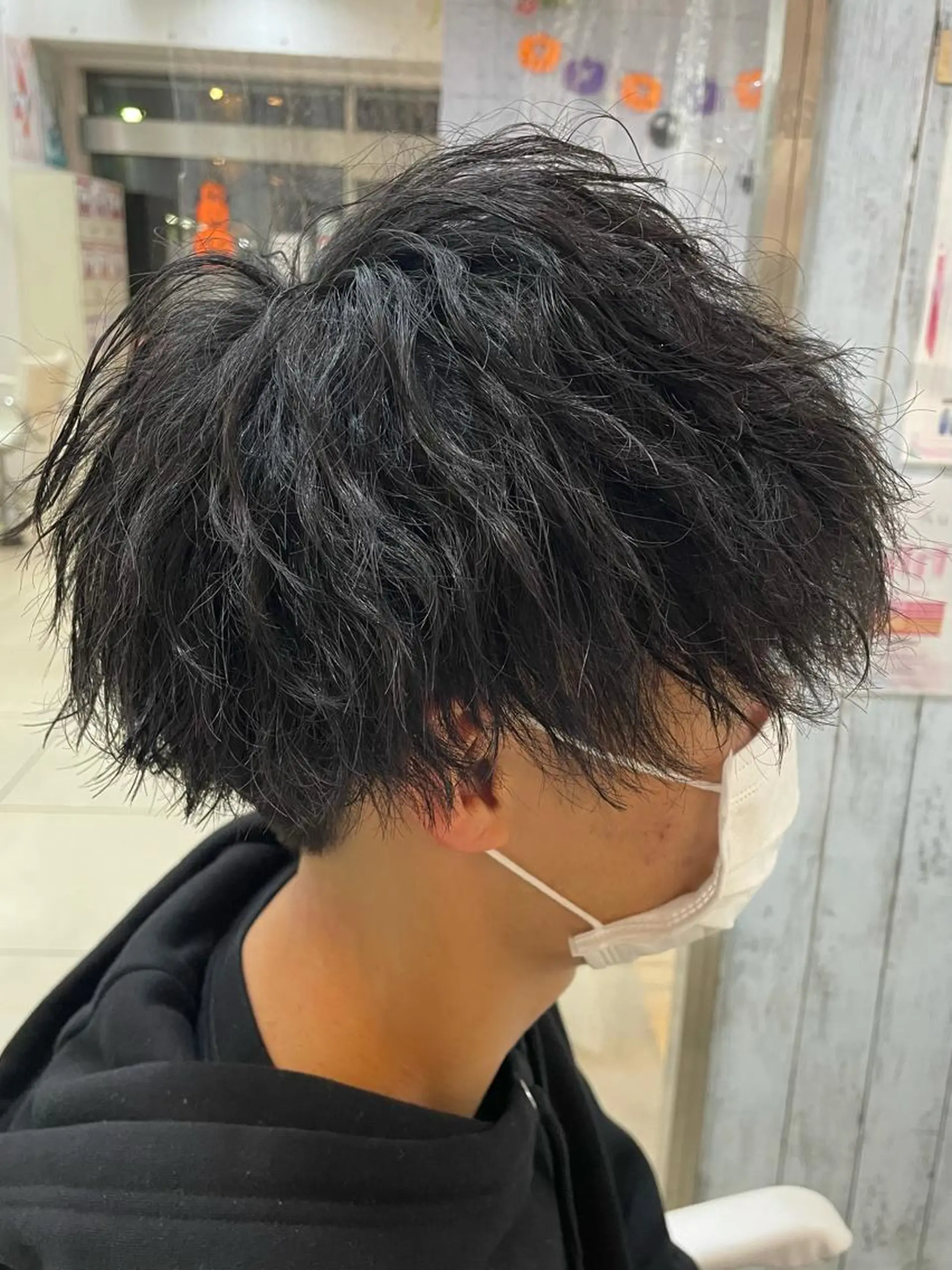 ショート パーマ メンズ マッシュ 刈り上げ 髪質改善× ハイライト溝江のヘアスタイル