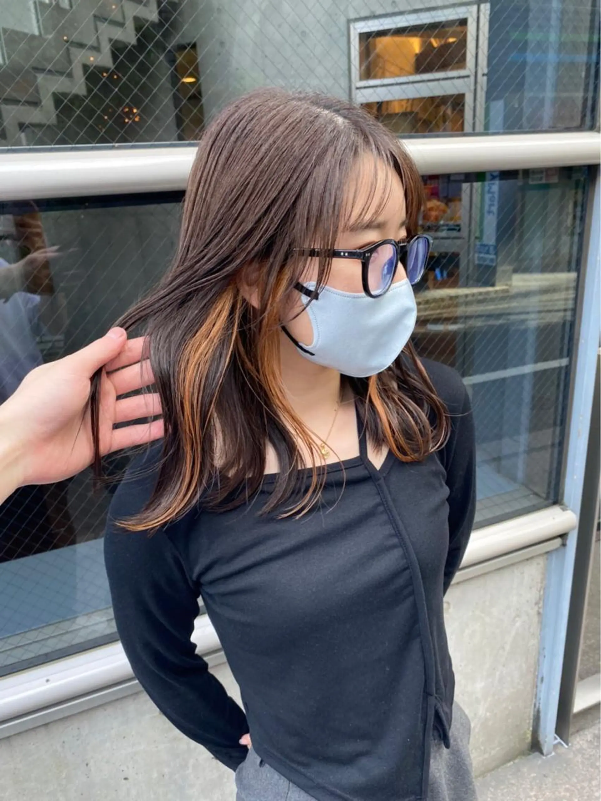 ミディアム カラー パーマ ヘアアレンジ メンズ メンズブリーチ メンズインナーカラー ベージュカラー ブリーチ イヤリングカラー カット ヘアカラー 原宿パーマ kazuのヘアスタイル