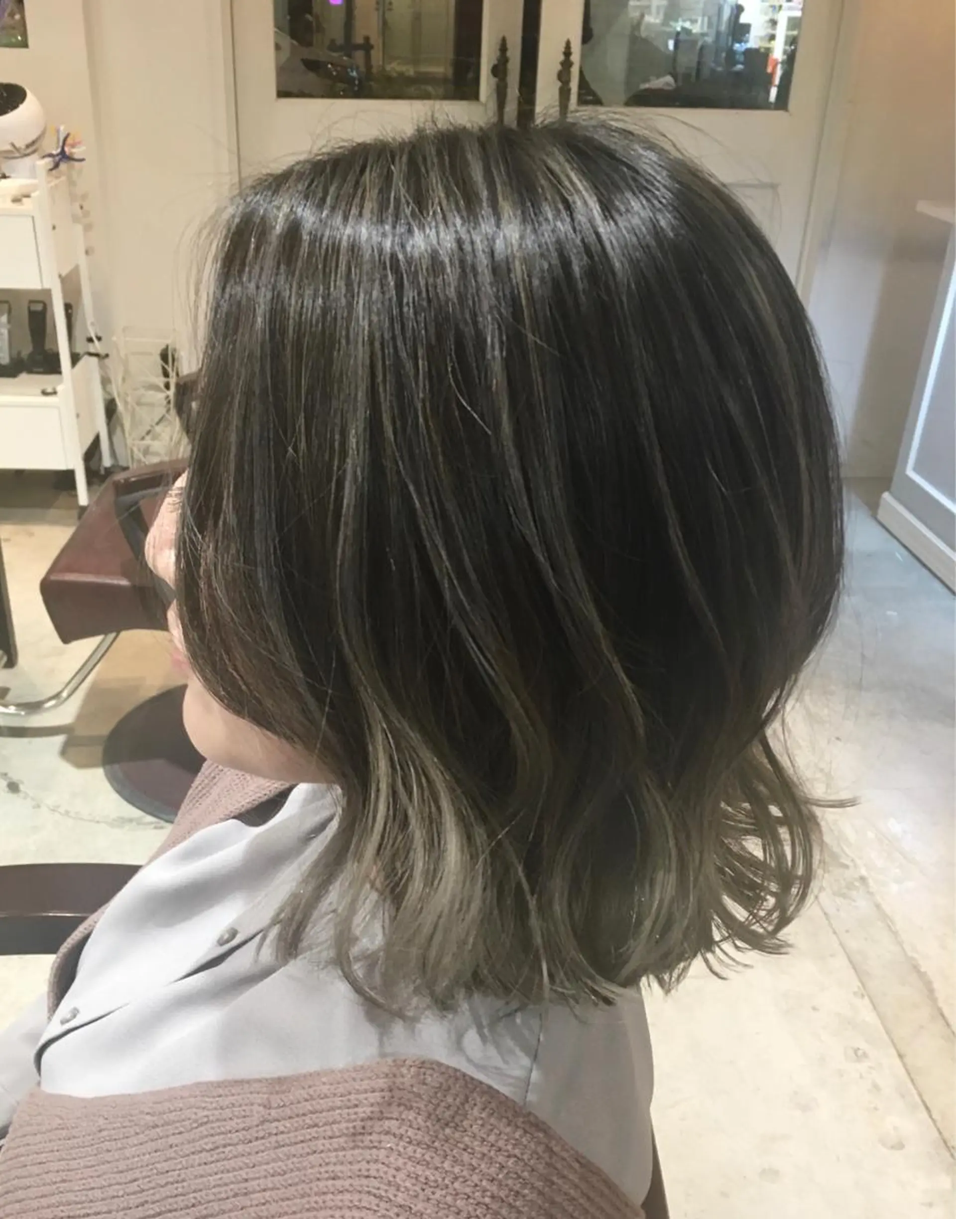 ミディアム カット ヘアカラー トリートメント 🦩パーマン🦩佐藤 航太のヘアスタイル