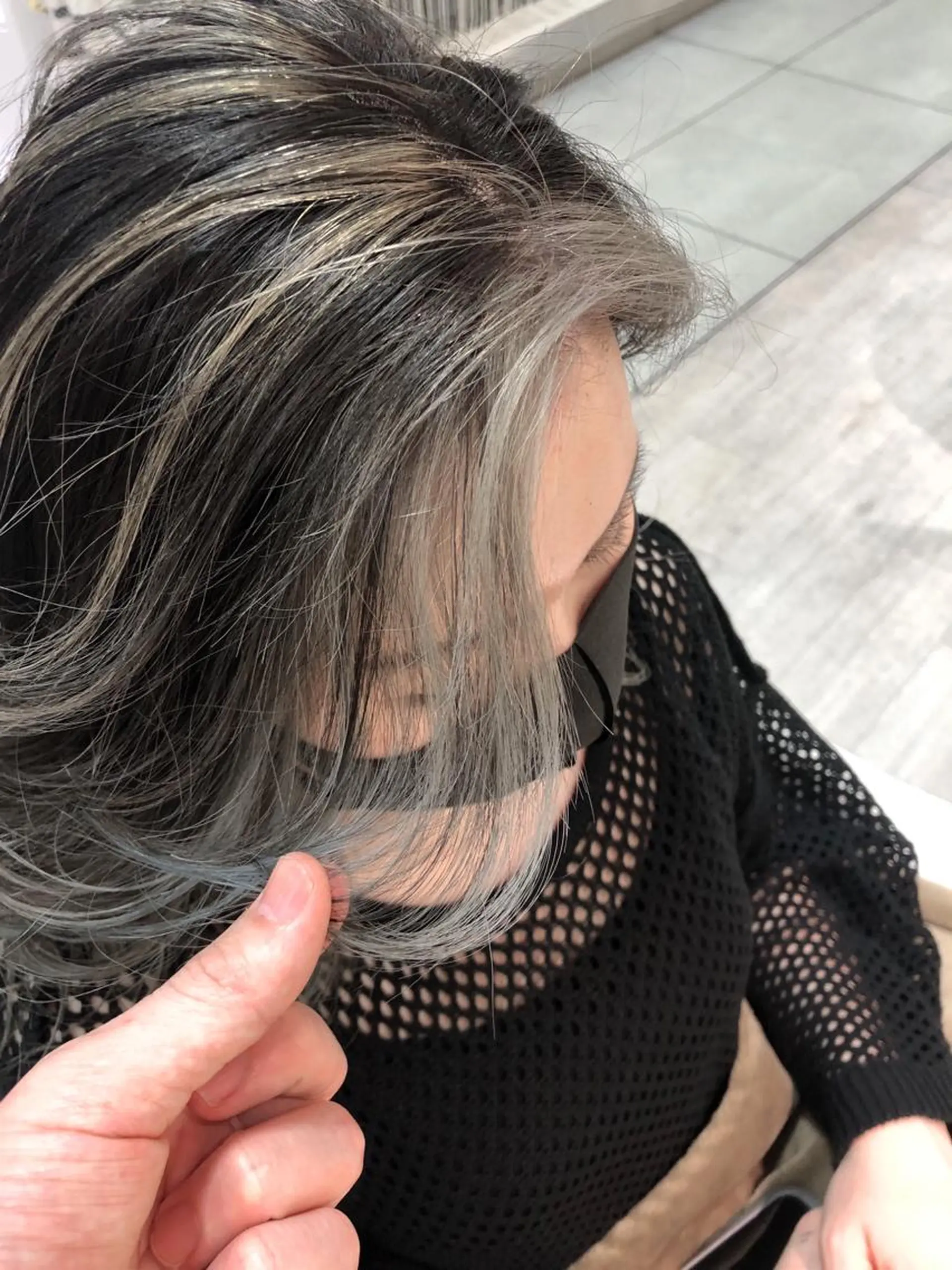 セミロング ミストバング ブリーチ/髪質改善 NYNY大久保のヘアスタイル