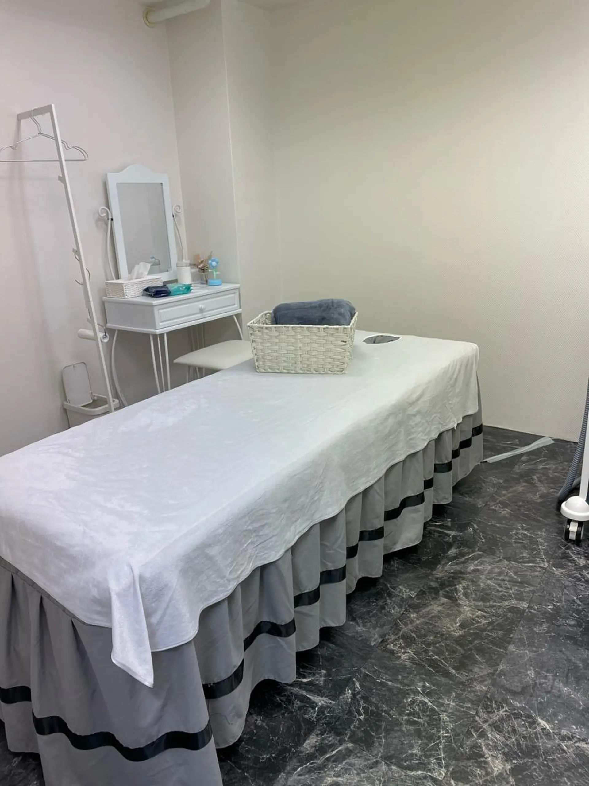 dion.kobe所属・脱毛リラグゼーション dion.kobeのエステ・リラクイメージ