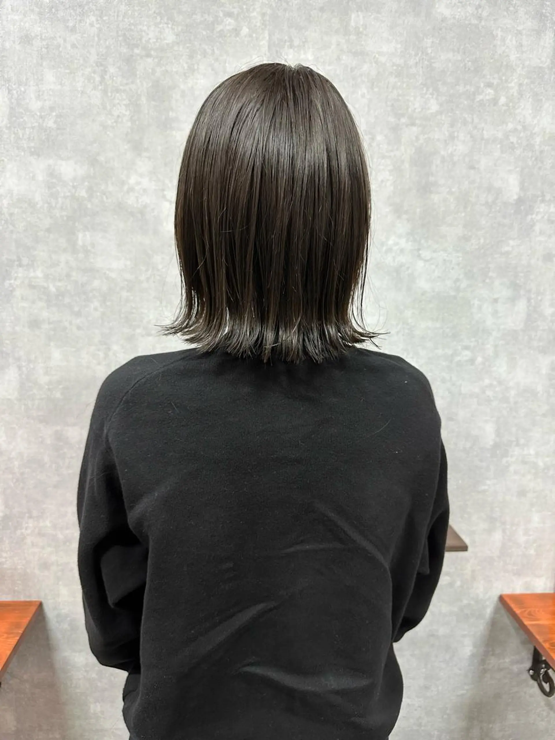 ショート 切りっぱなしボブ ショートボブ ハンサムショート 丸みショート アッシュ カット ヘアカラー トリートメント モテ髪/ボブ/ショー ト/アダチフウトのヘアスタイル