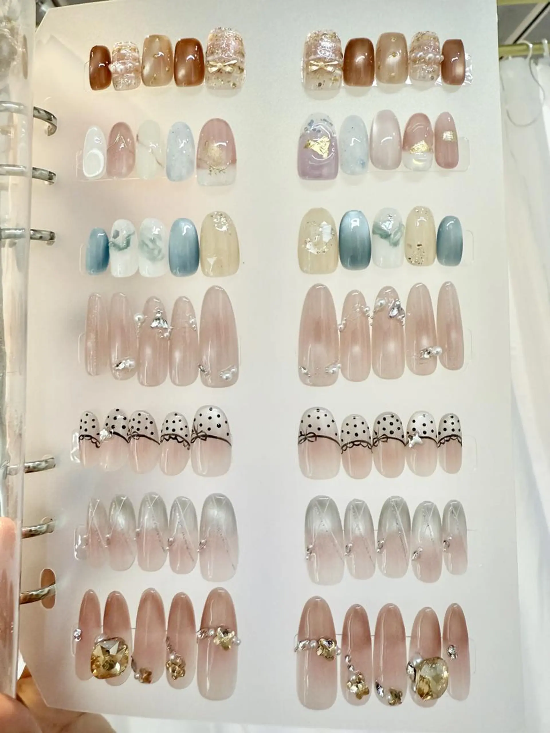 ネイル ハンドネイル EMINAL恵比寿 サラのネイルデザイン