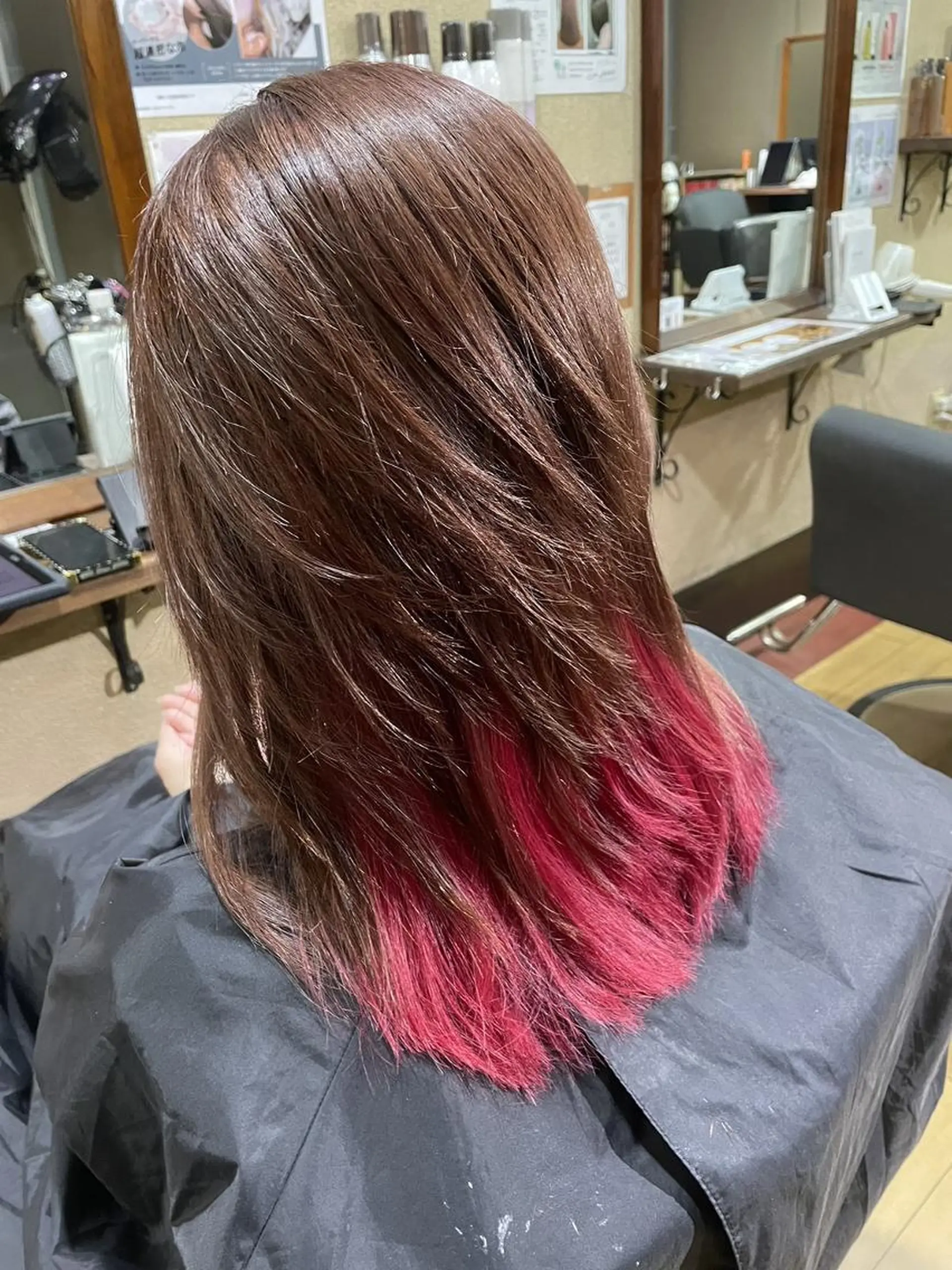 ミディアム パピヨンロゼ カラー特化/ブリーチのヘアスタイル