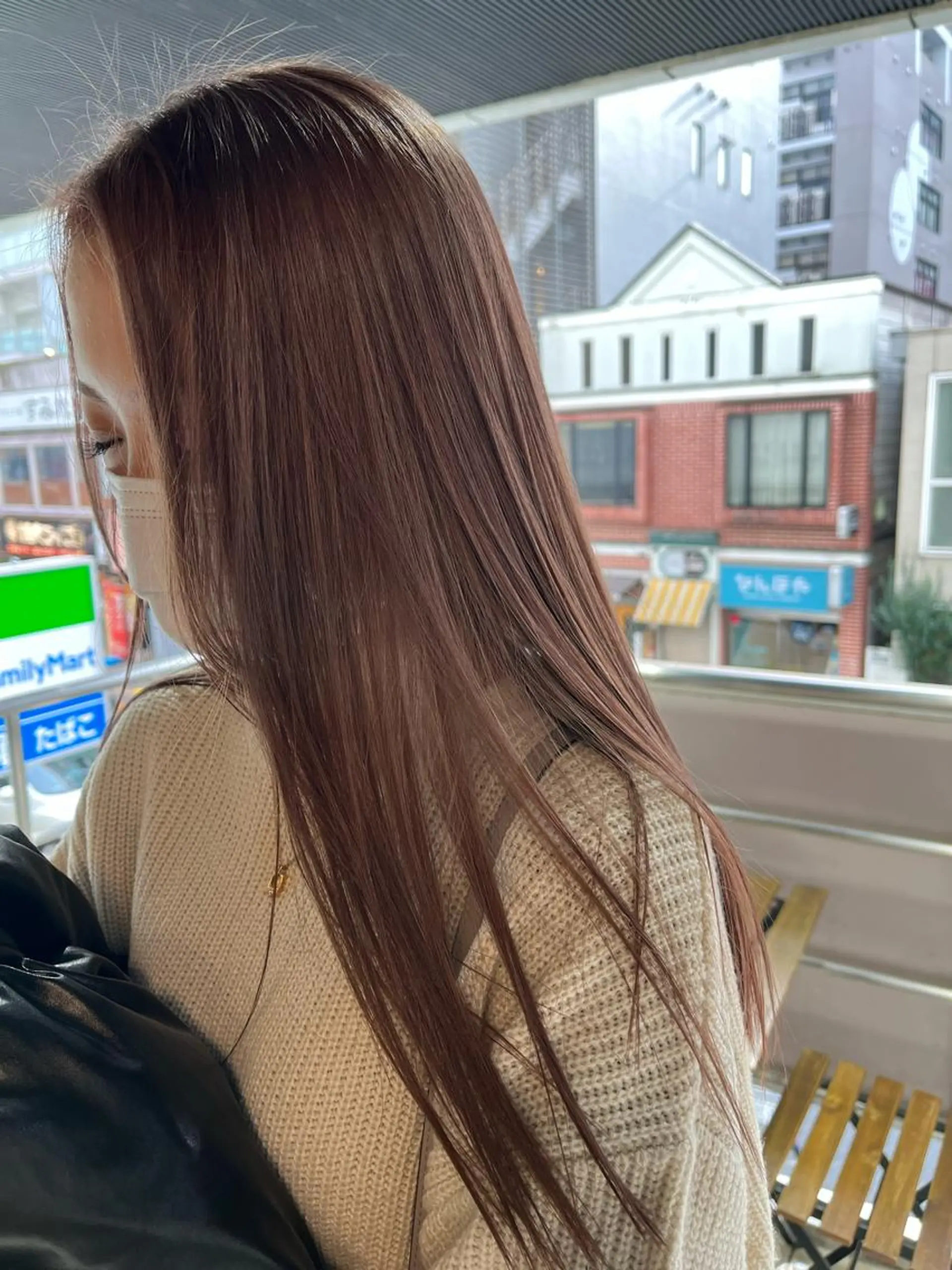 カラー ベージュカラー ブリーチ ケアブリーチ ダブルカラー イヤリングカラー ヘアカラー トリートメント カットパーマ あさみのヘアスタイル