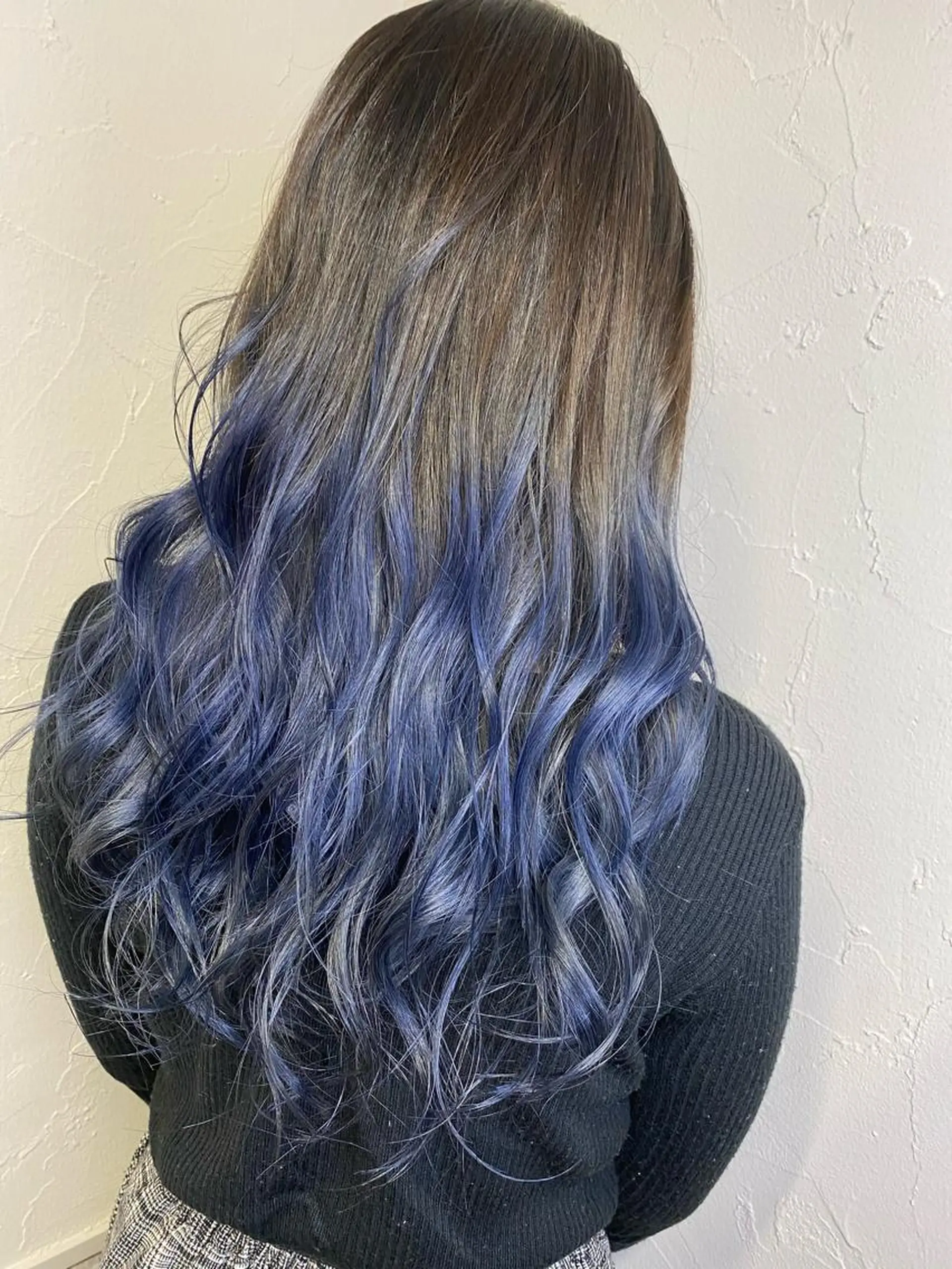 ロング カラー ブルーカラー グラデーションカラー ネイビーカラー 髪質改善/レイヤー ストウシンゴのヘアスタイル