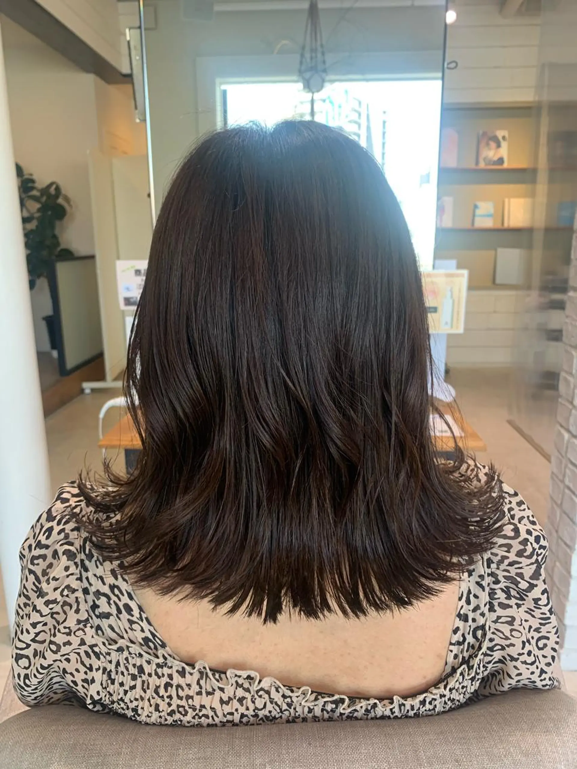 ミディアム ボブ 外ハネヘア 青木 くるみのヘアスタイル